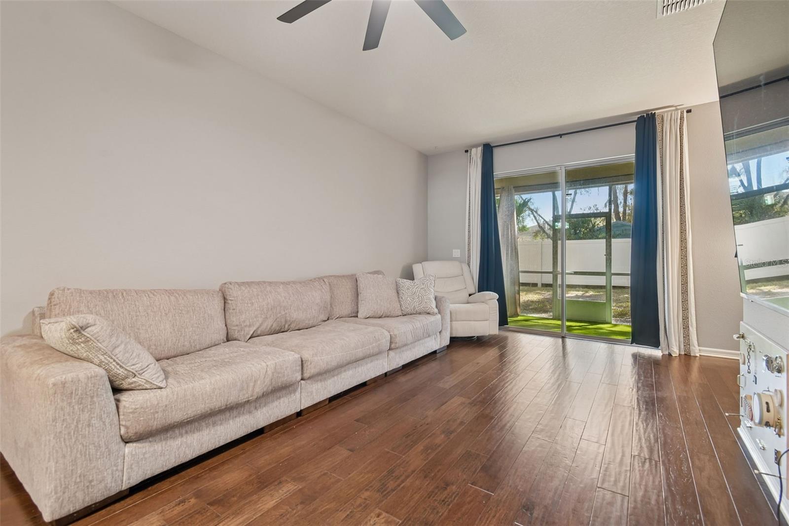 Image 16 of 57 For 2109 Broadway View Avenue