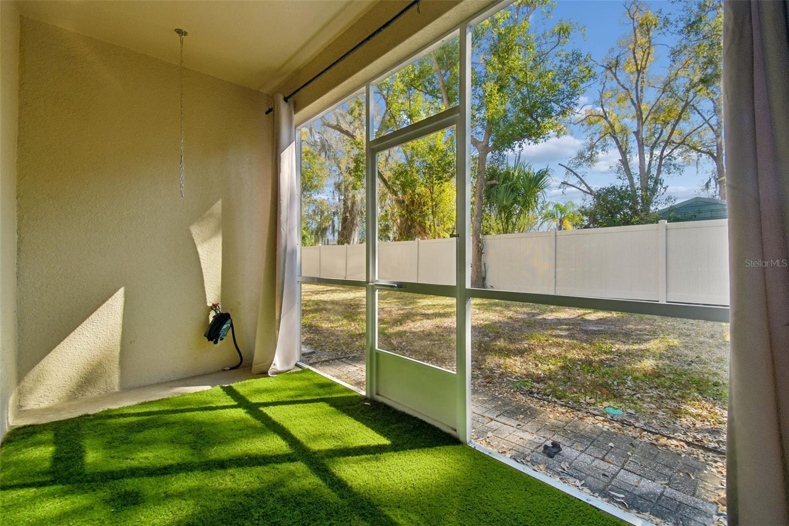 Image 40 of 57 For 2109 Broadway View Avenue