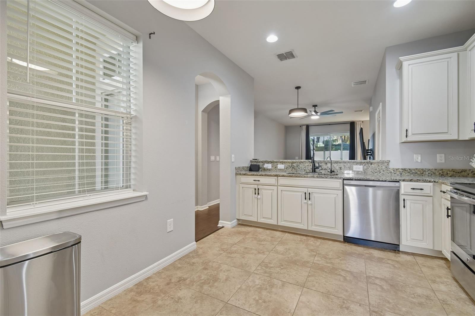 Image 7 of 57 For 2109 Broadway View Avenue