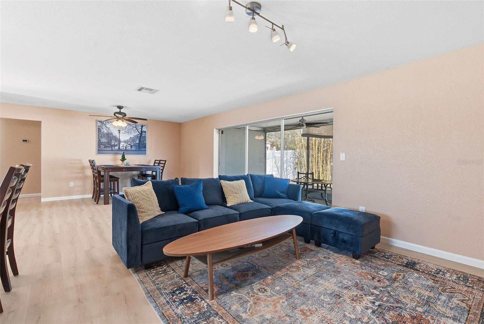 Image 12 of 27 For 7891 1st Street Ne