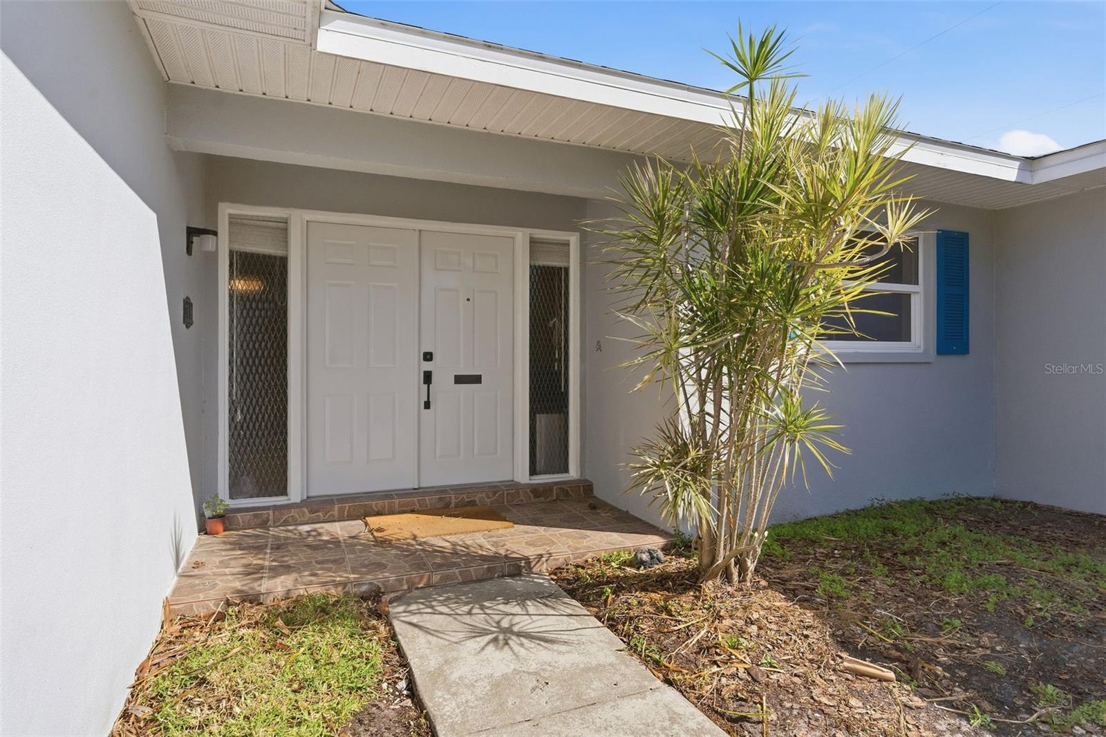 Image 4 of 27 For 7891 1st Street Ne