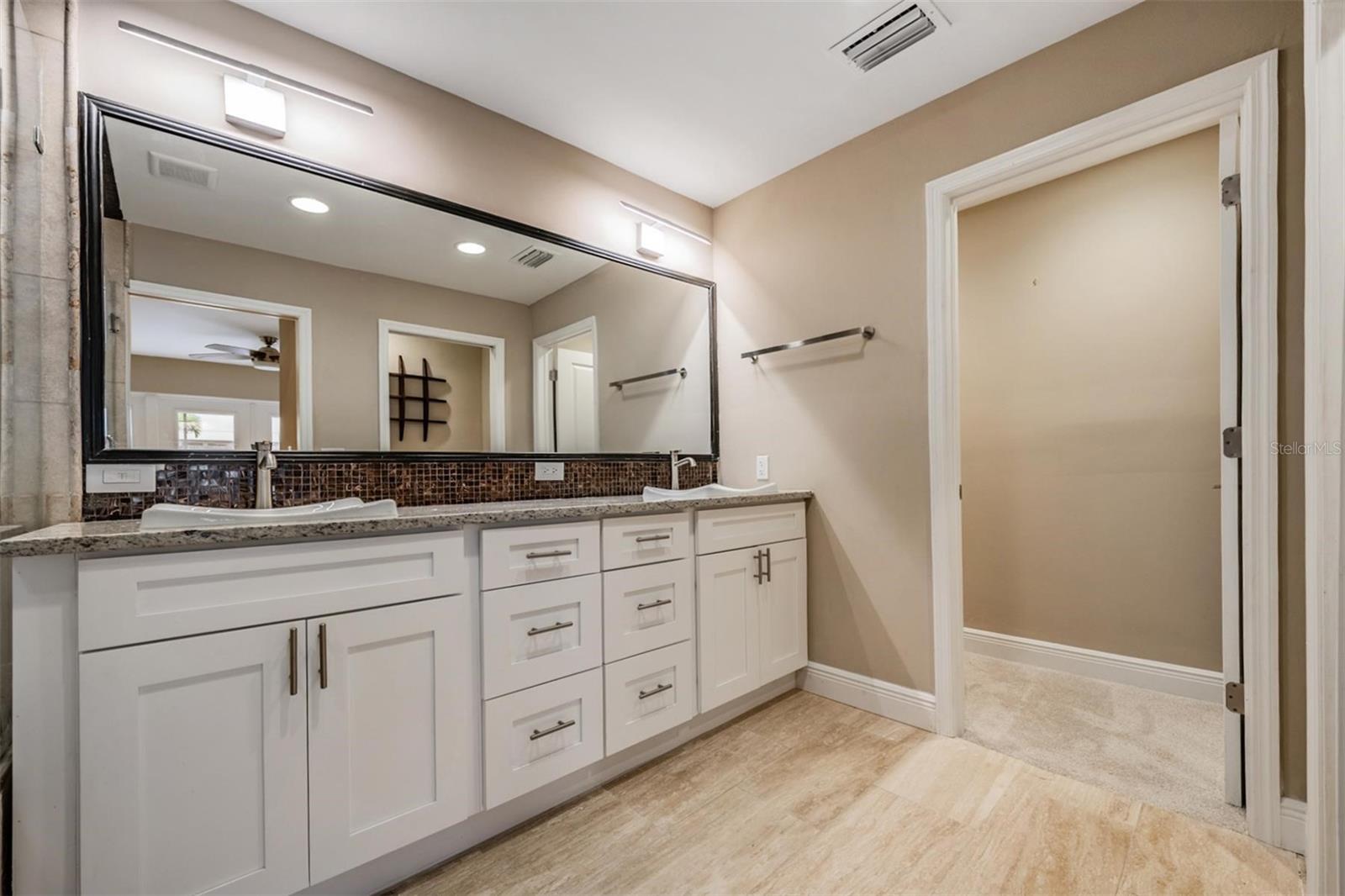 Image 24 of 44 For 4909 Dryad Street