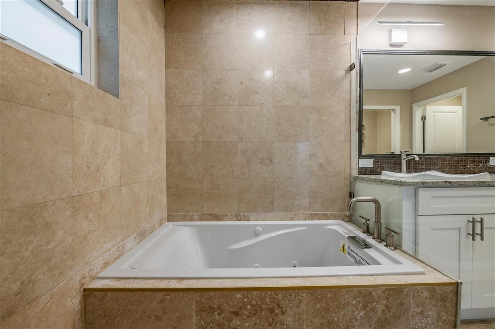 Image 25 of 44 For 4909 Dryad Street