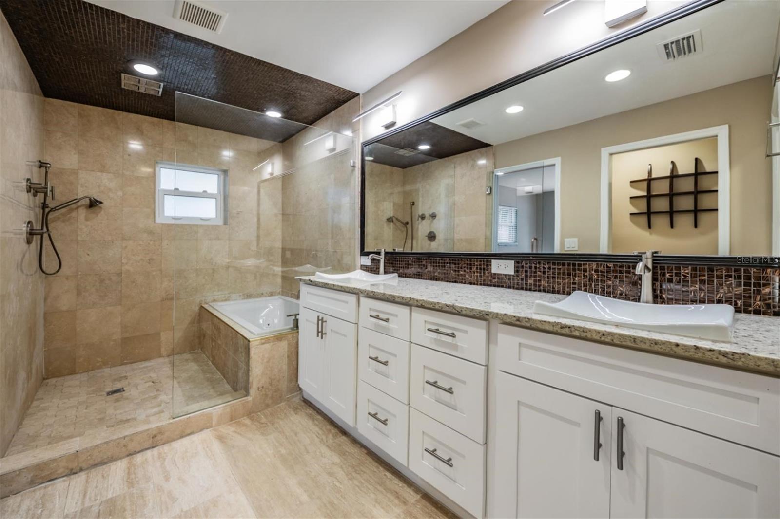 Image 26 of 44 For 4909 Dryad Street