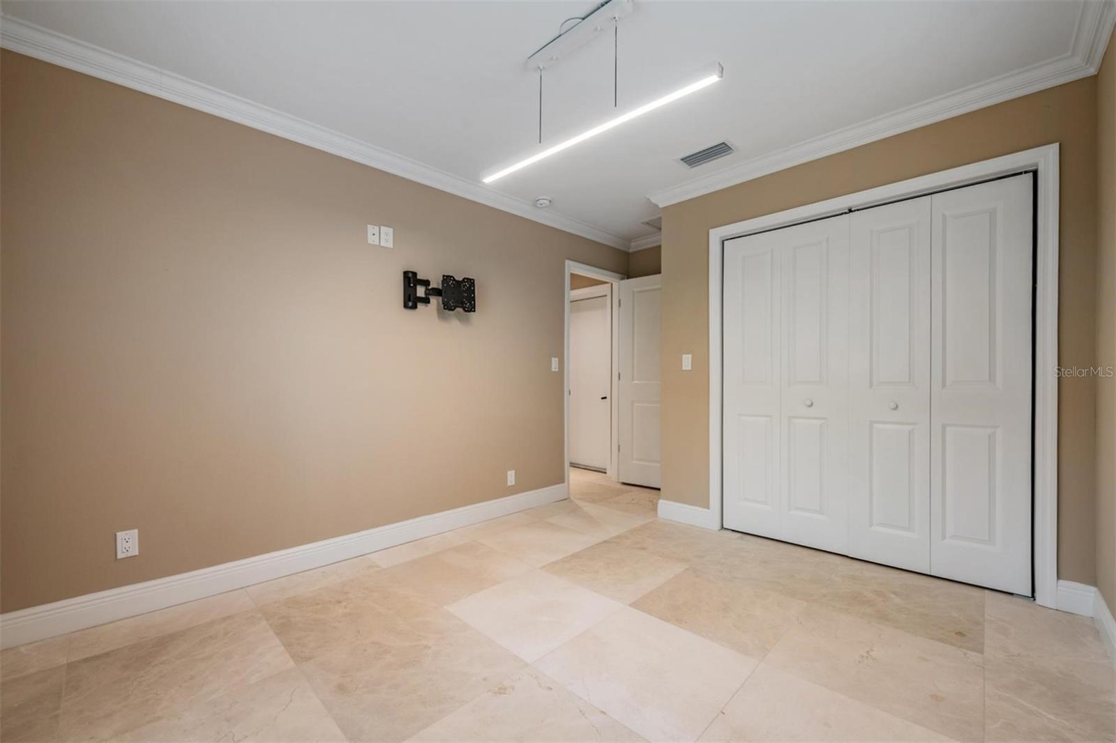 Image 34 of 44 For 4909 Dryad Street