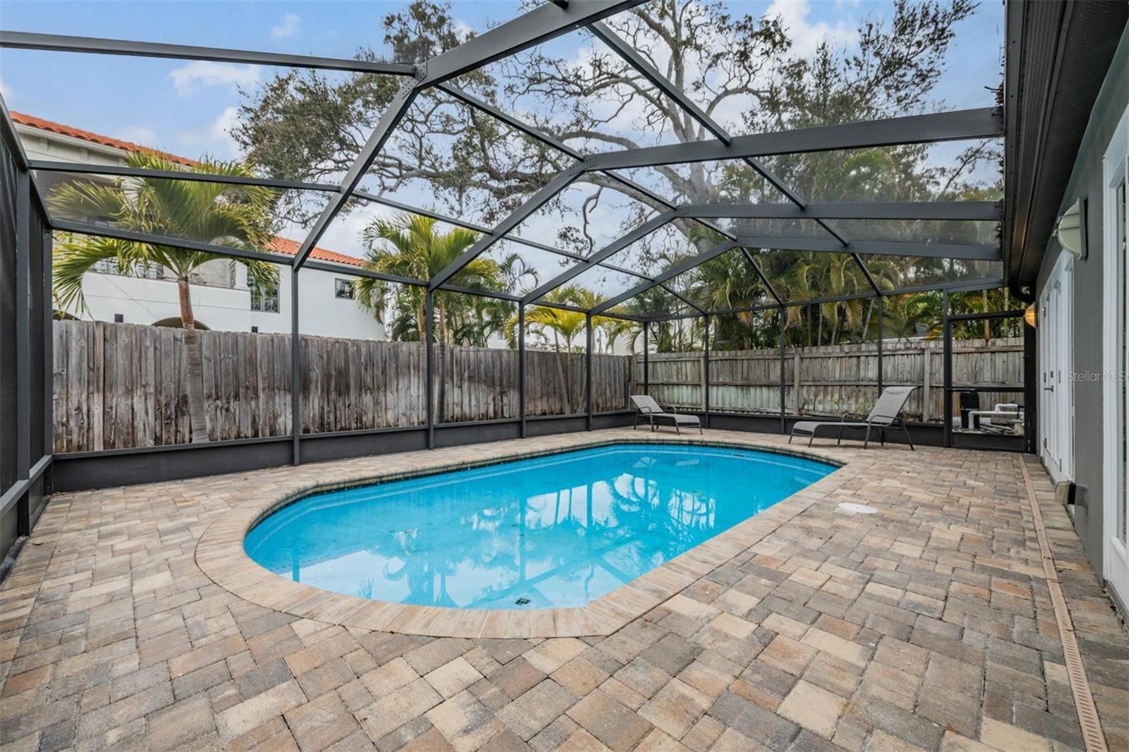 Image 38 of 44 For 4909 Dryad Street