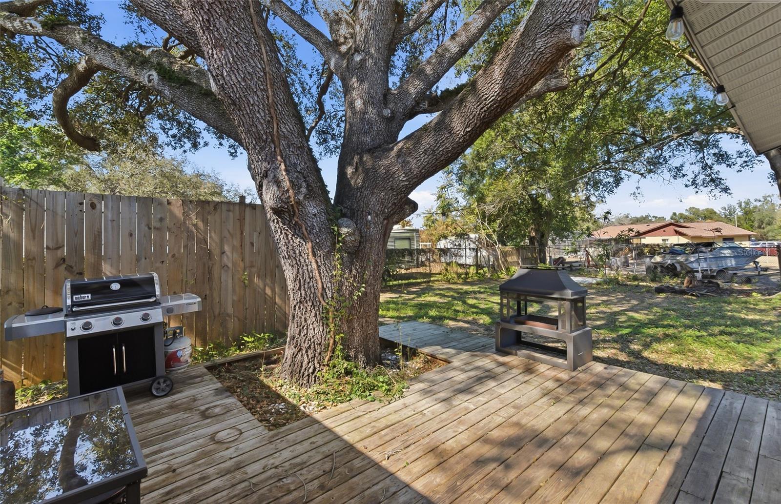 Image 27 of 35 For 404 King Louis Court