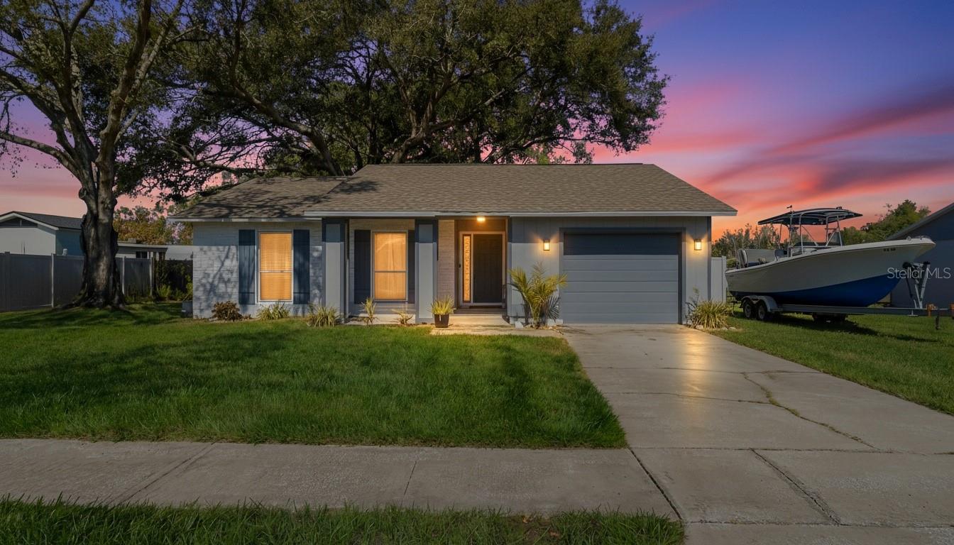 Image 3 of 35 For 404 King Louis Court