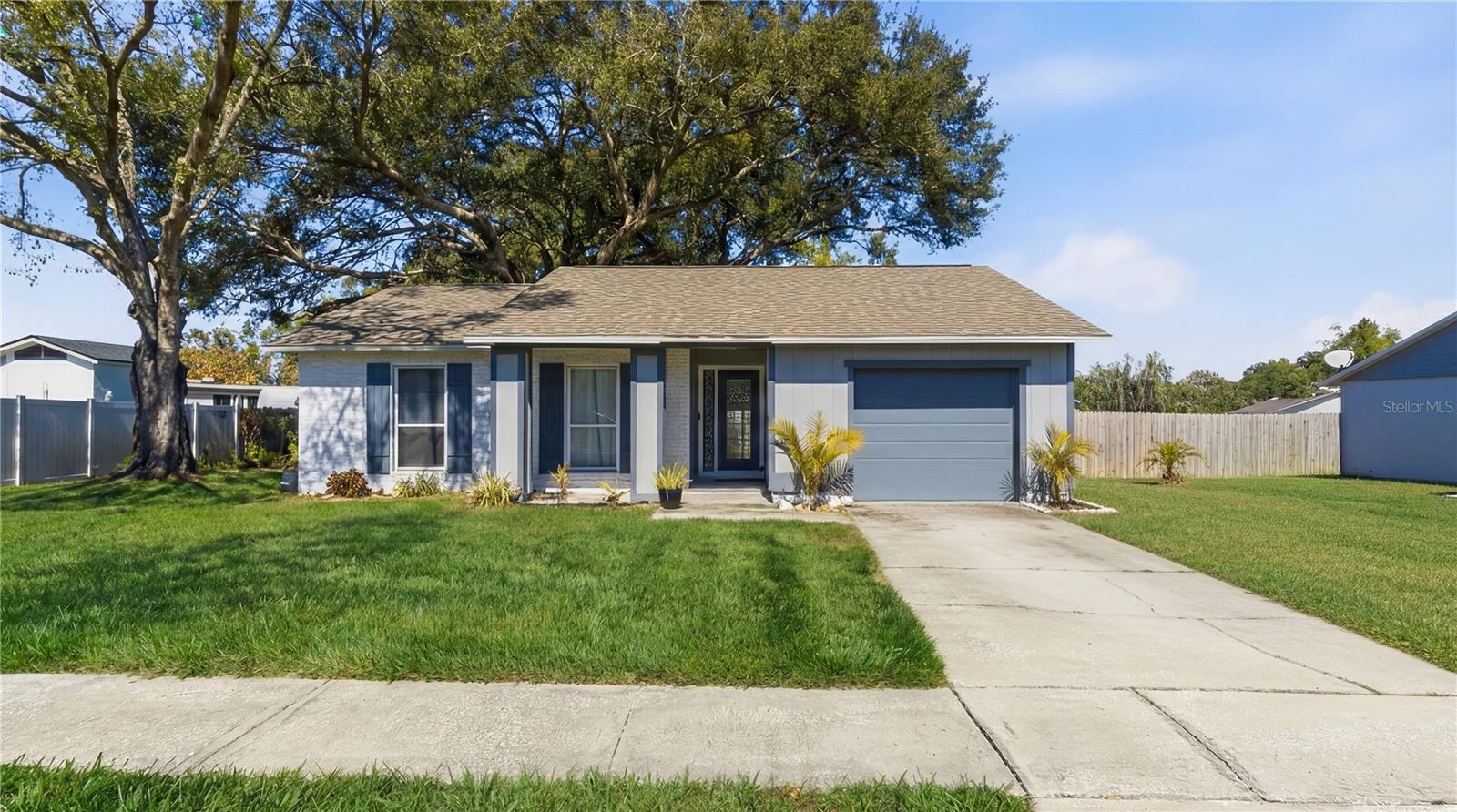 Image 6 of 35 For 404 King Louis Court