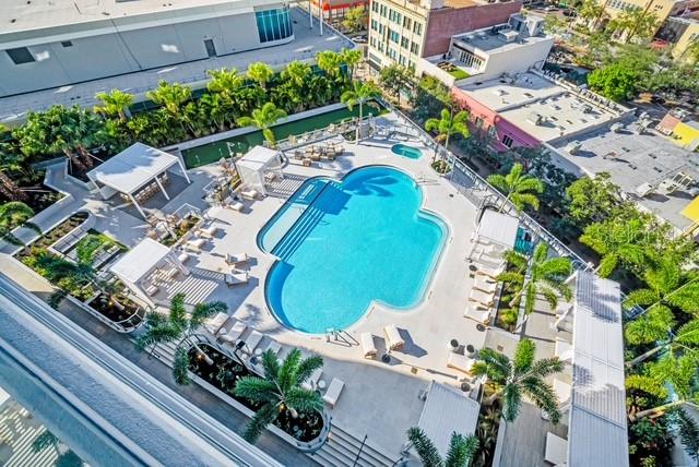 Image 16 of 26 For 400 Central Avenue 909