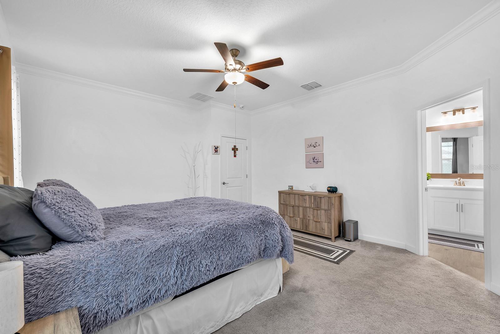 Image 13 of 25 For 17403 Holly Well Avenue