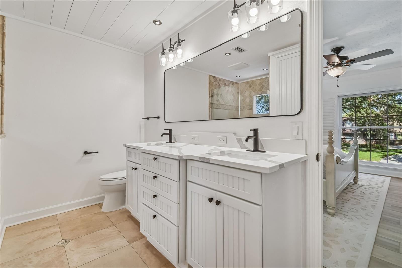 Image 16 of 43 For 2816 Fairway View Drive