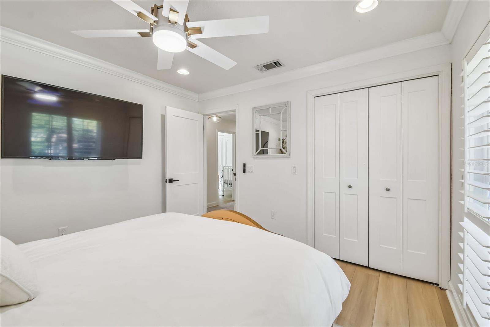 Image 20 of 43 For 2816 Fairway View Drive