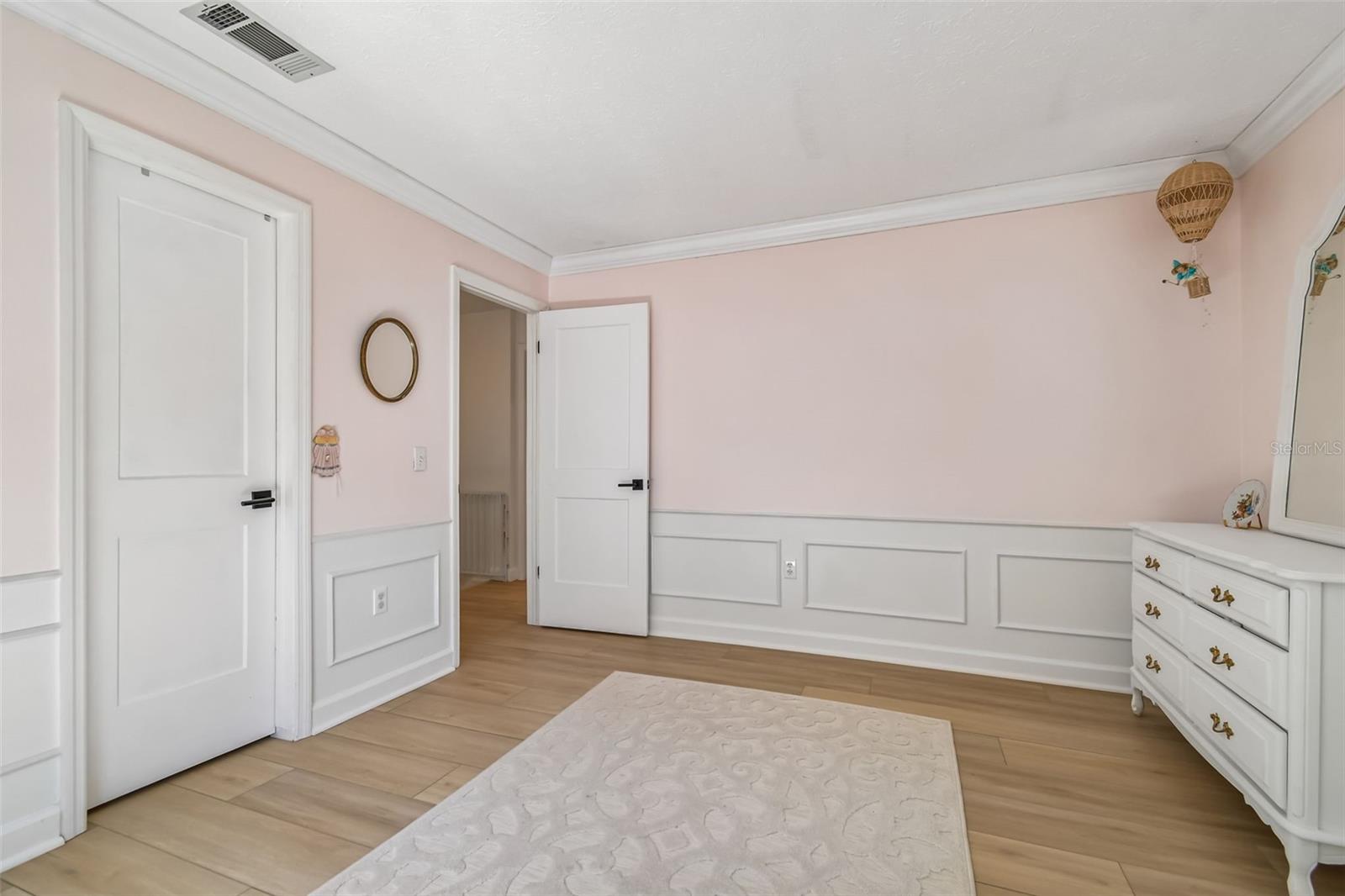 Image 22 of 43 For 2816 Fairway View Drive