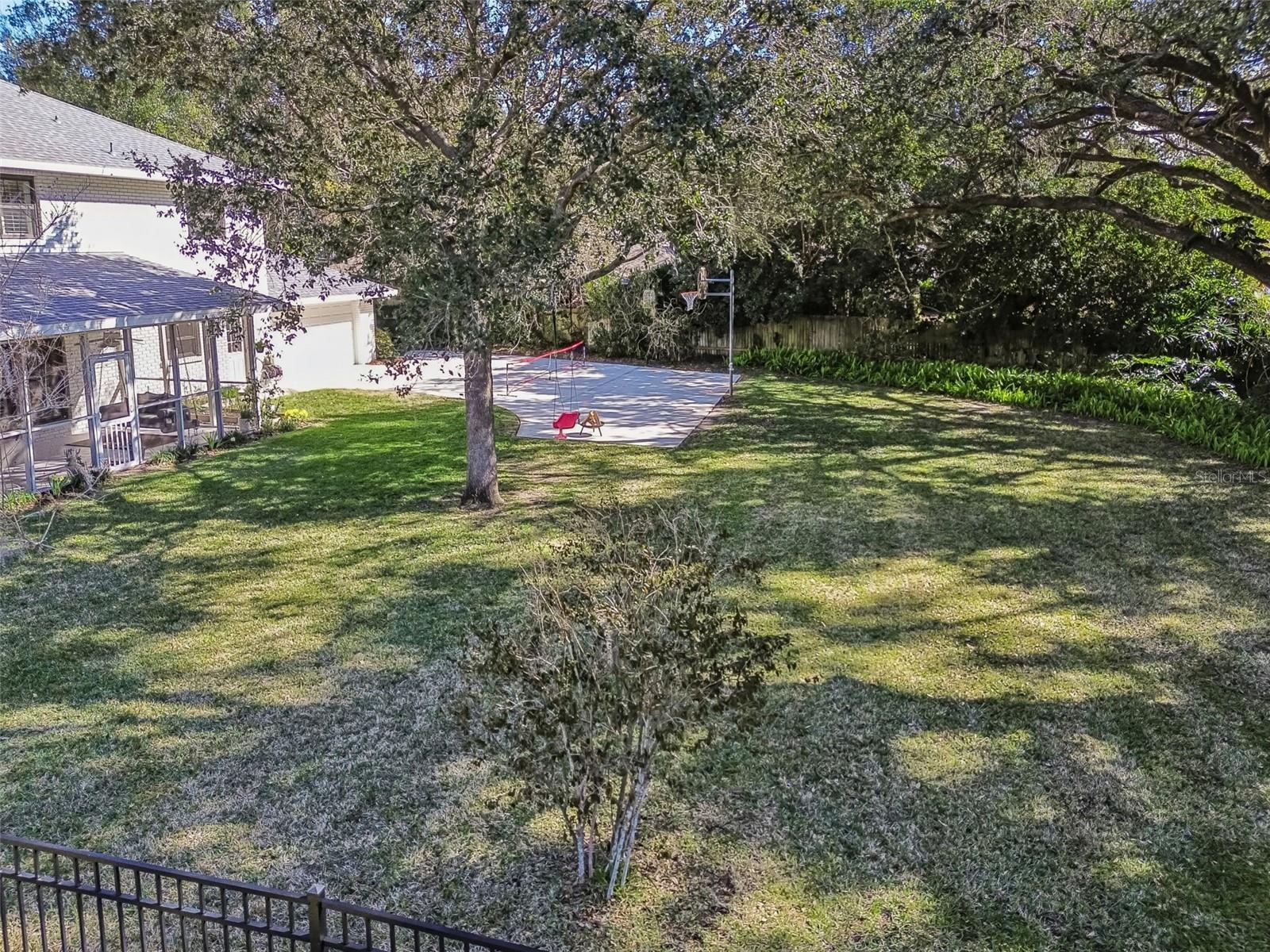 Image 34 of 43 For 2816 Fairway View Drive