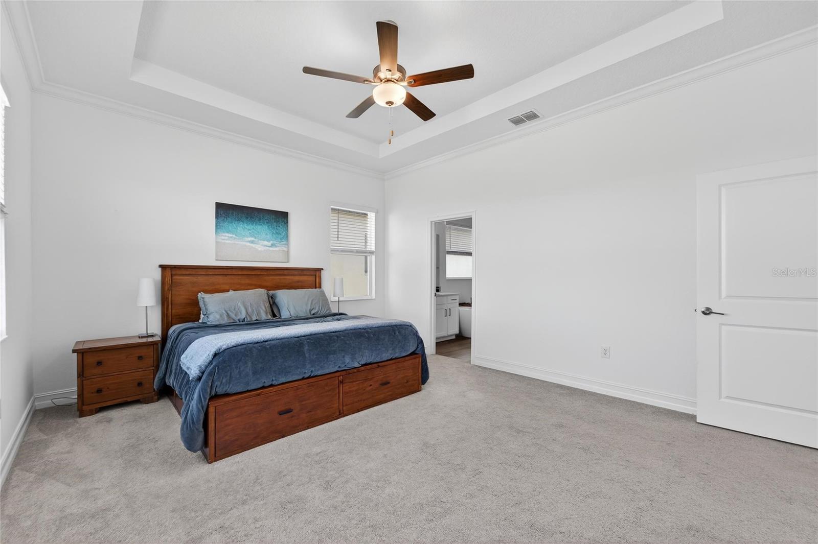 Listing photo id 13 for 13546 Brook Trout Court