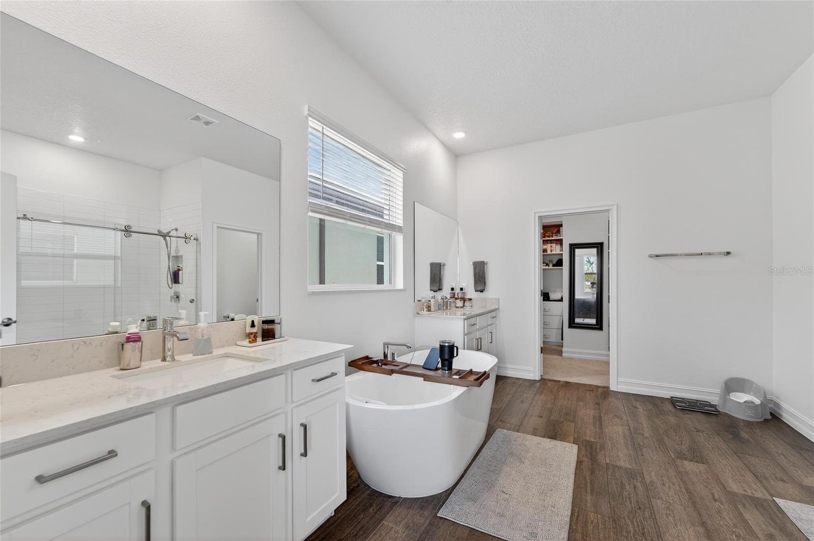 Listing photo id 14 for 13546 Brook Trout Court