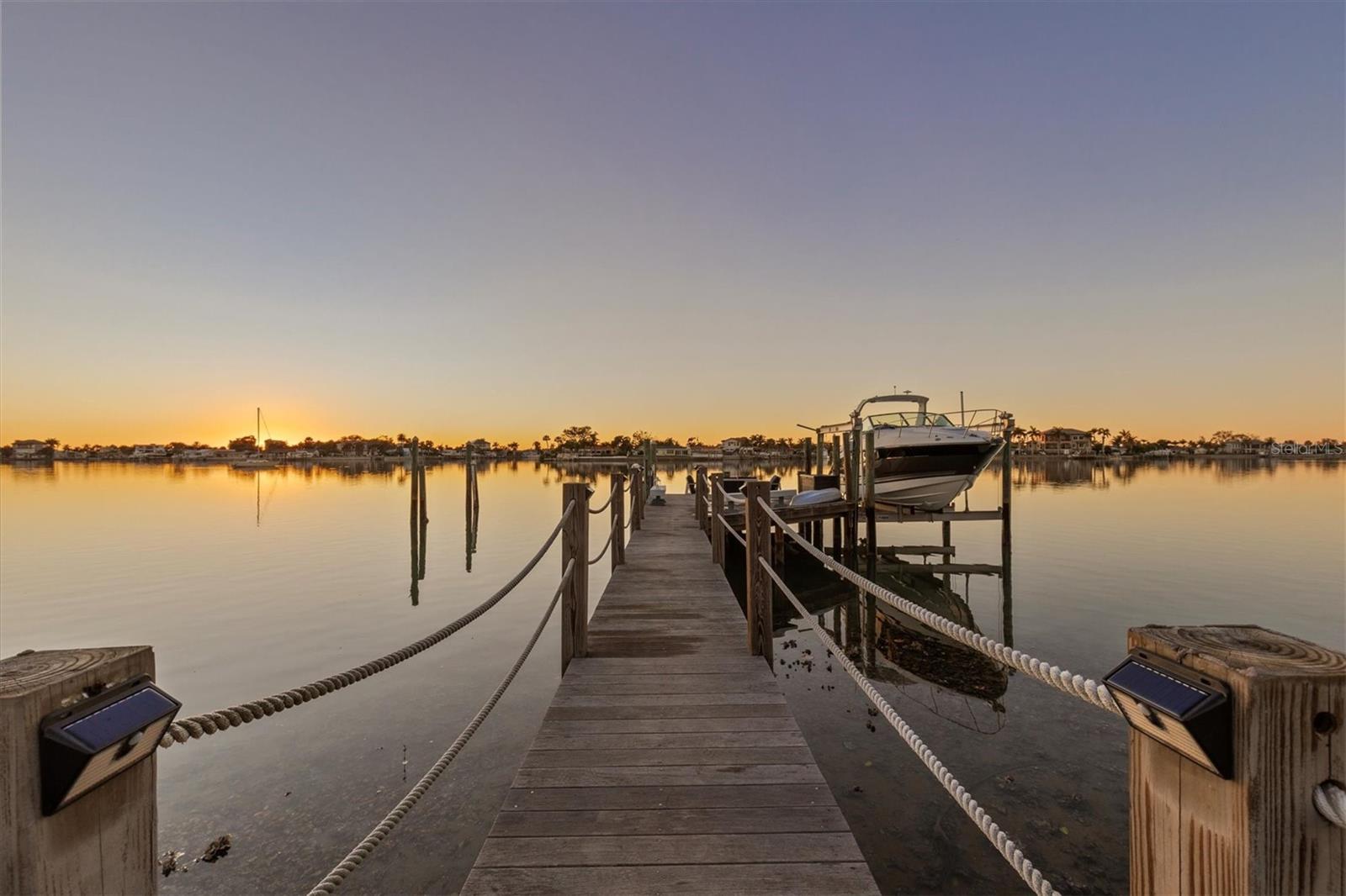 Image 3 of 69 For 670 Sunset Drive S