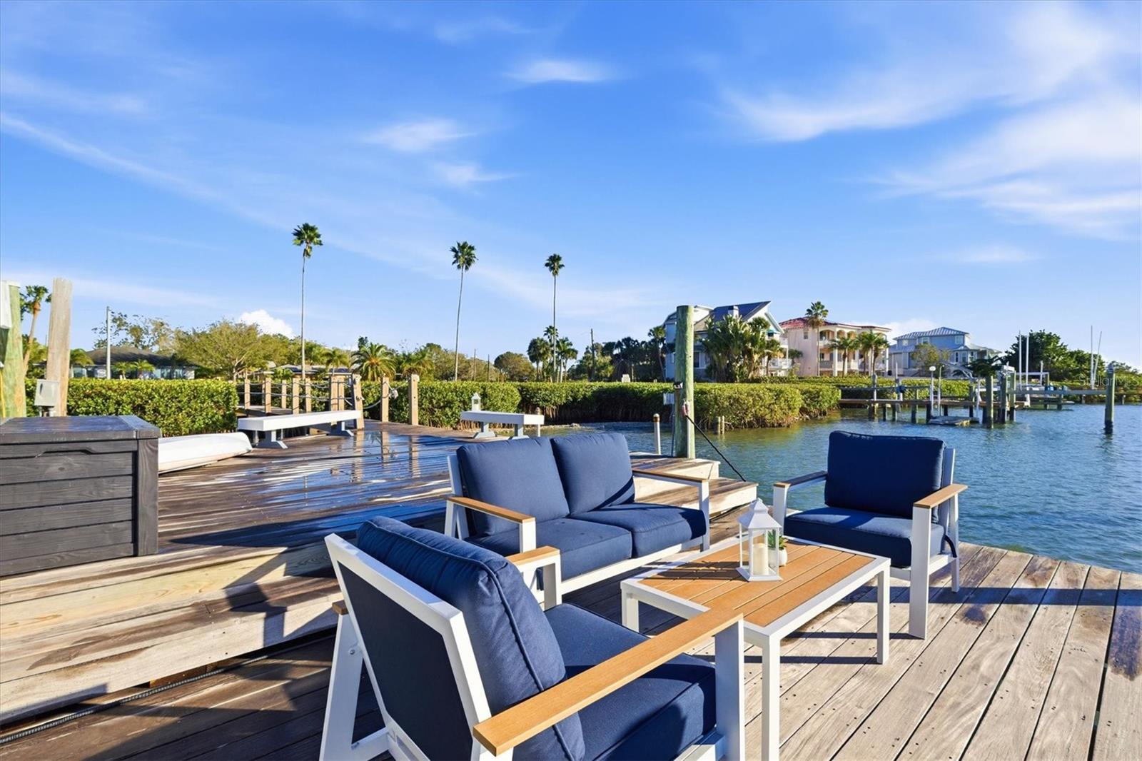 Image 58 of 69 For 670 Sunset Drive S