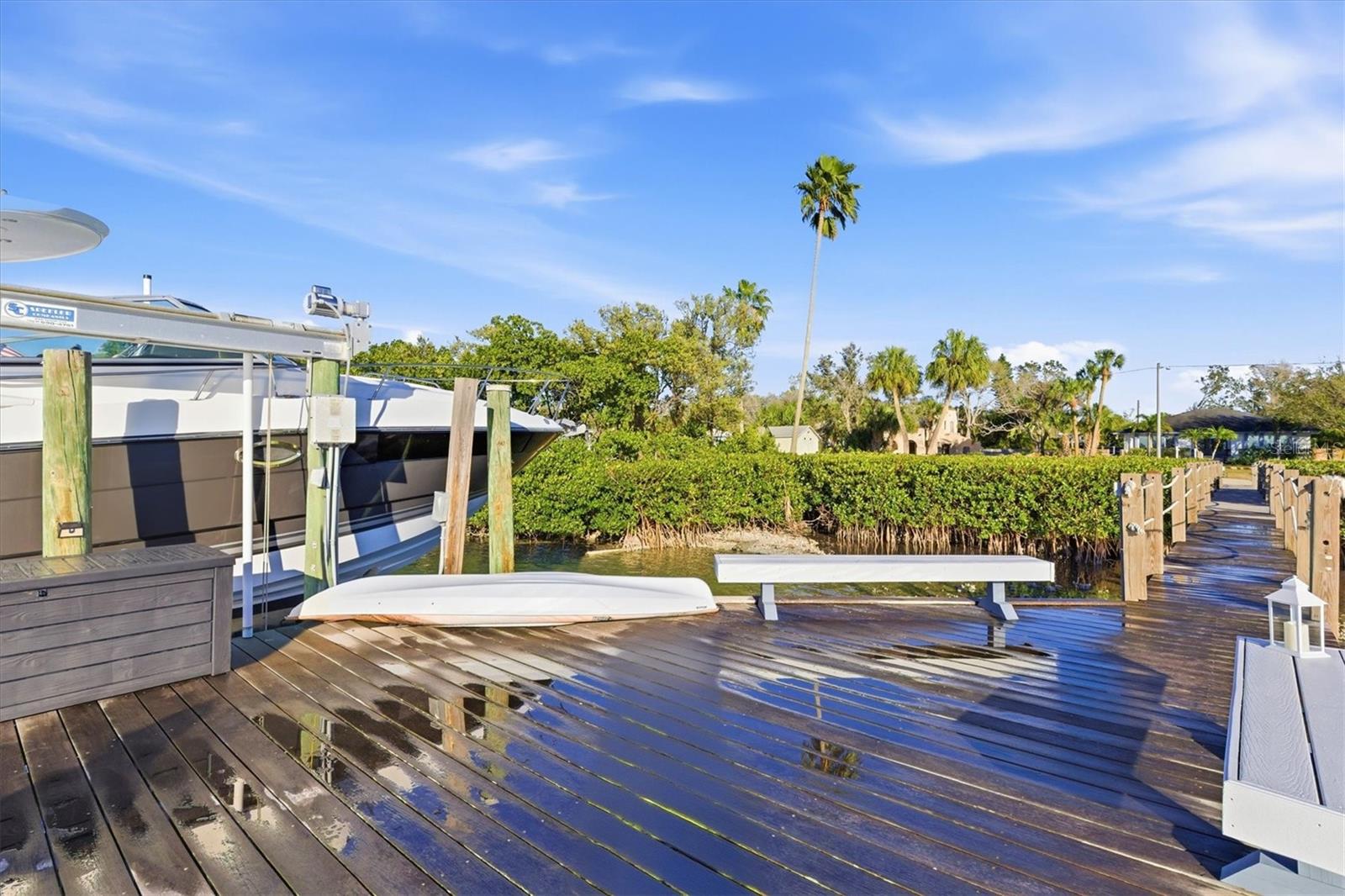 Image 60 of 69 For 670 Sunset Drive S