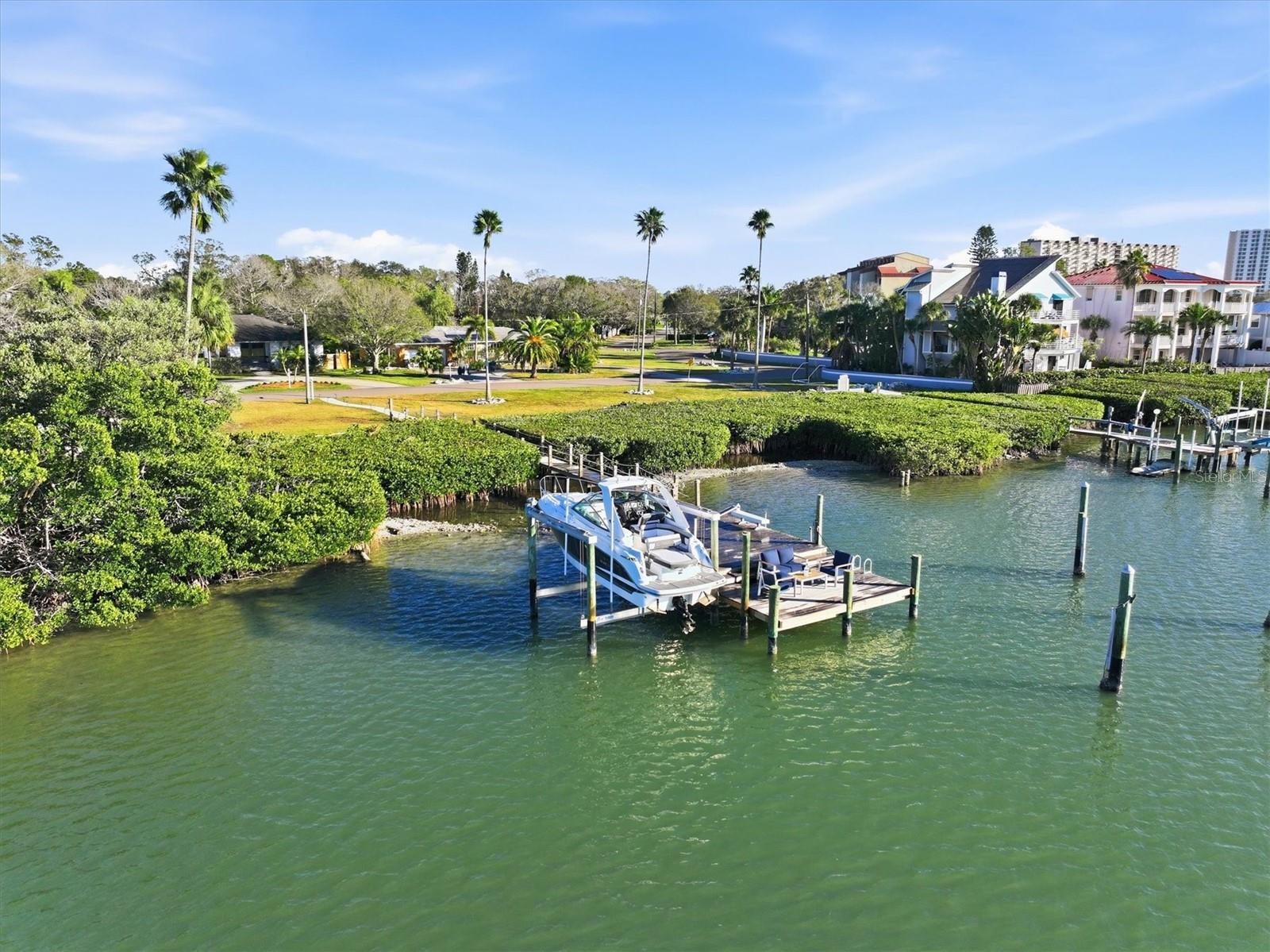 Image 63 of 69 For 670 Sunset Drive S