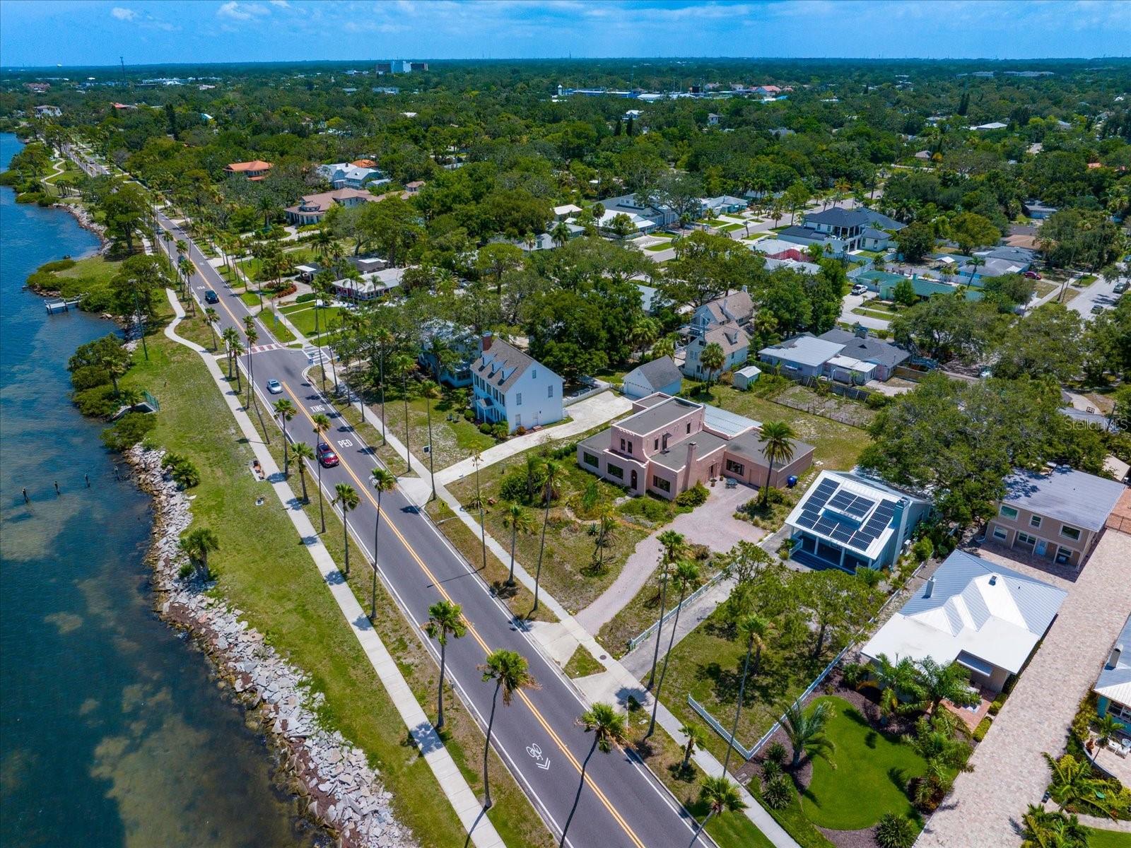 Image 5 of 11 For 43 Edgewater Drive