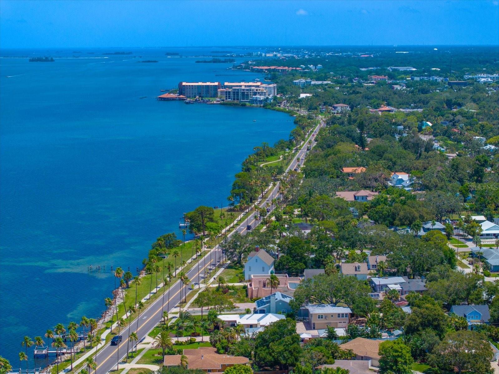 Image 8 of 11 For 43 Edgewater Drive