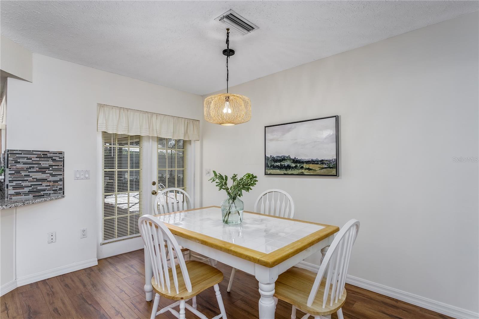 Listing photo id 9 for 5045 Musselshell Drive