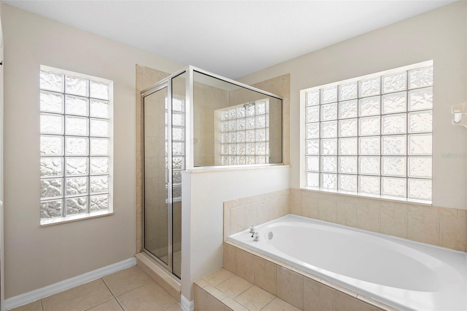 Image 21 of 36 For 1227 Tivoli Drive