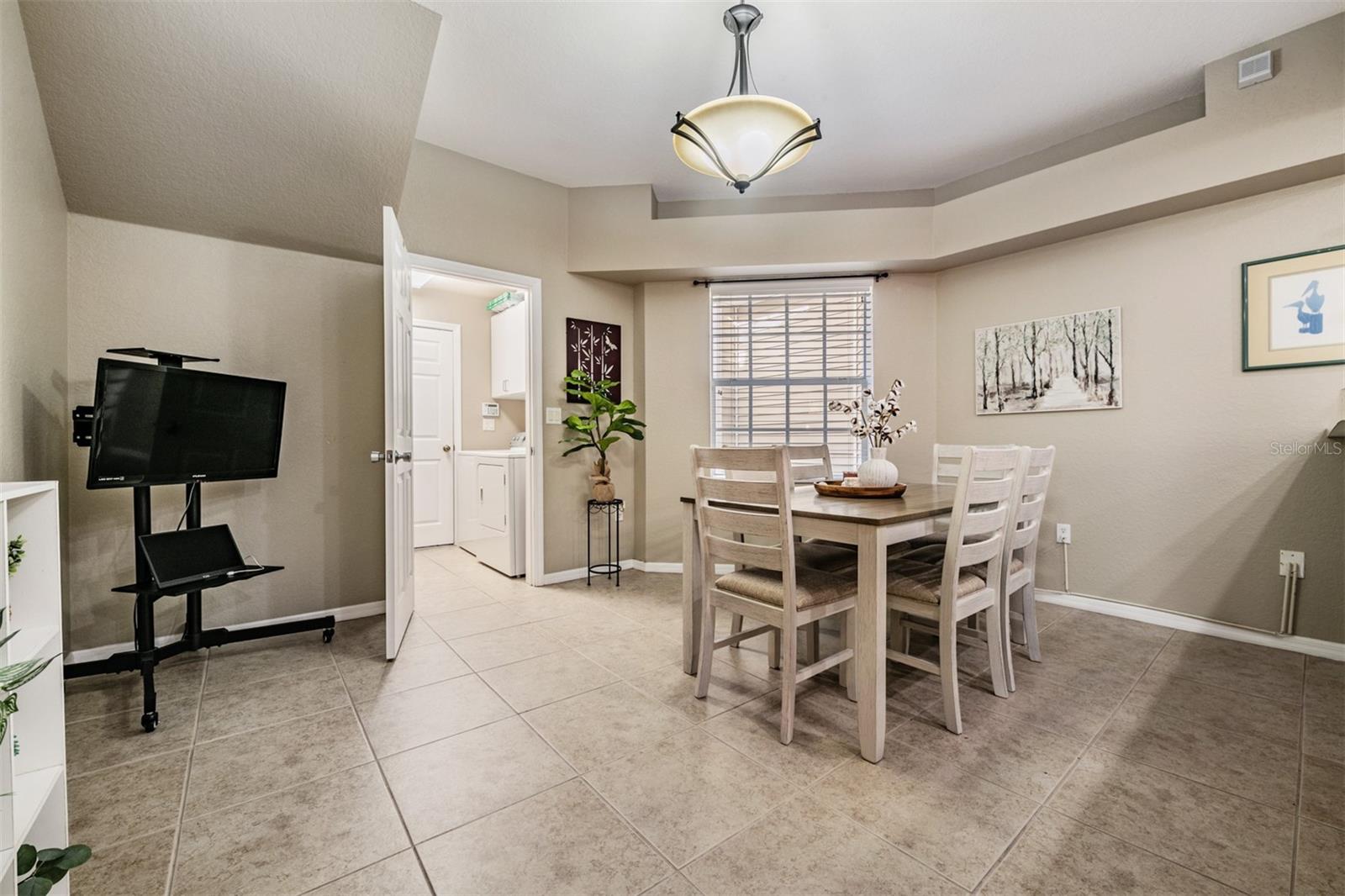 Image 4 of 37 For 1827 Hammocks Avenue 1827