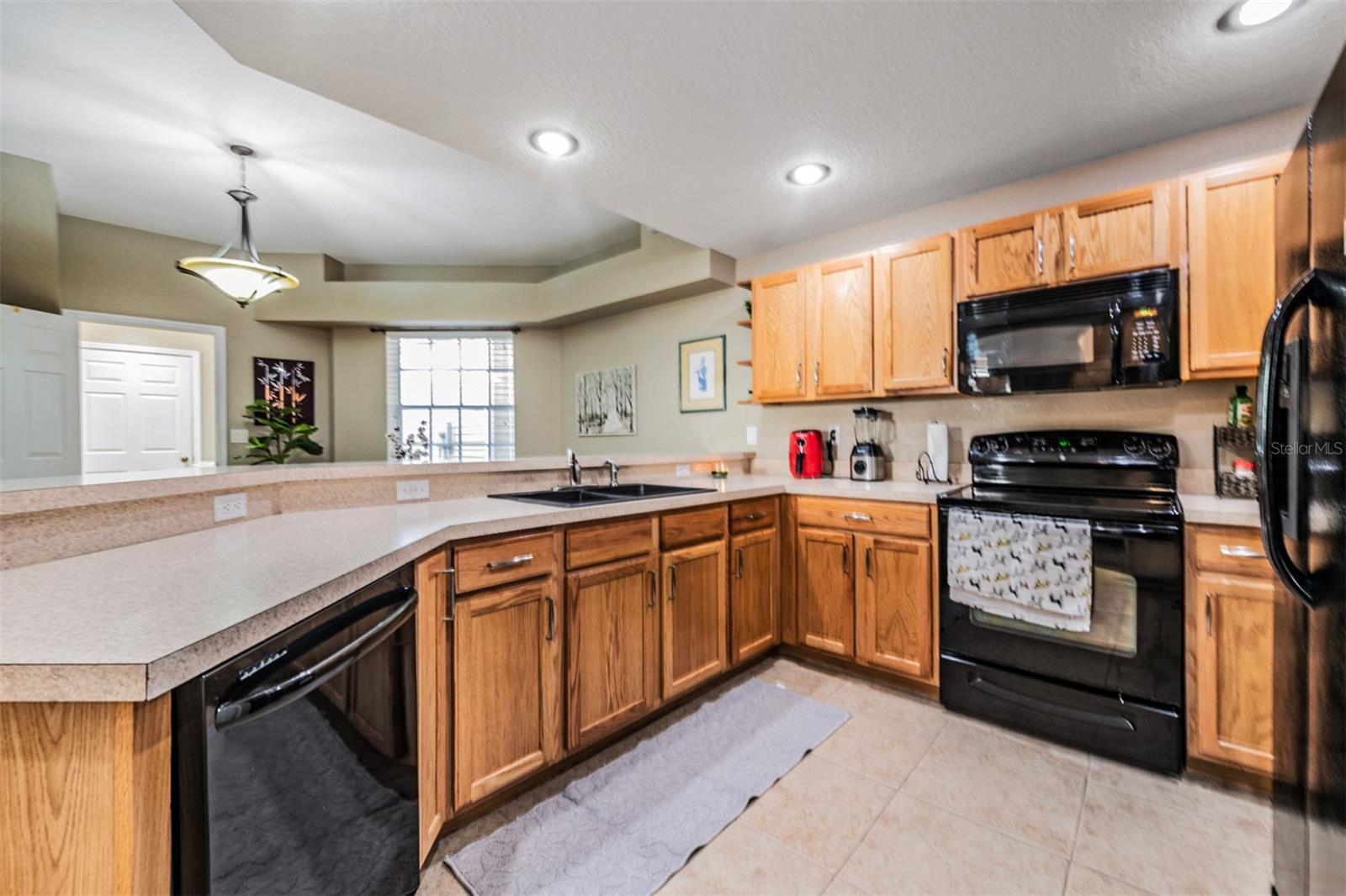 Image 5 of 37 For 1827 Hammocks Avenue 1827