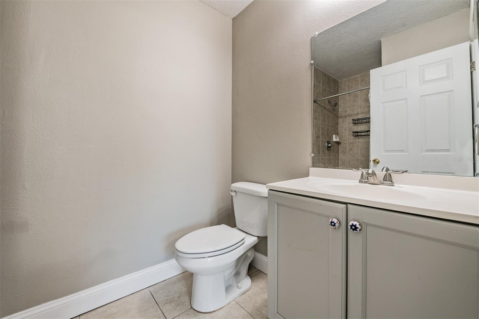 Image 8 of 16 For 12044 Elgin Boulevard