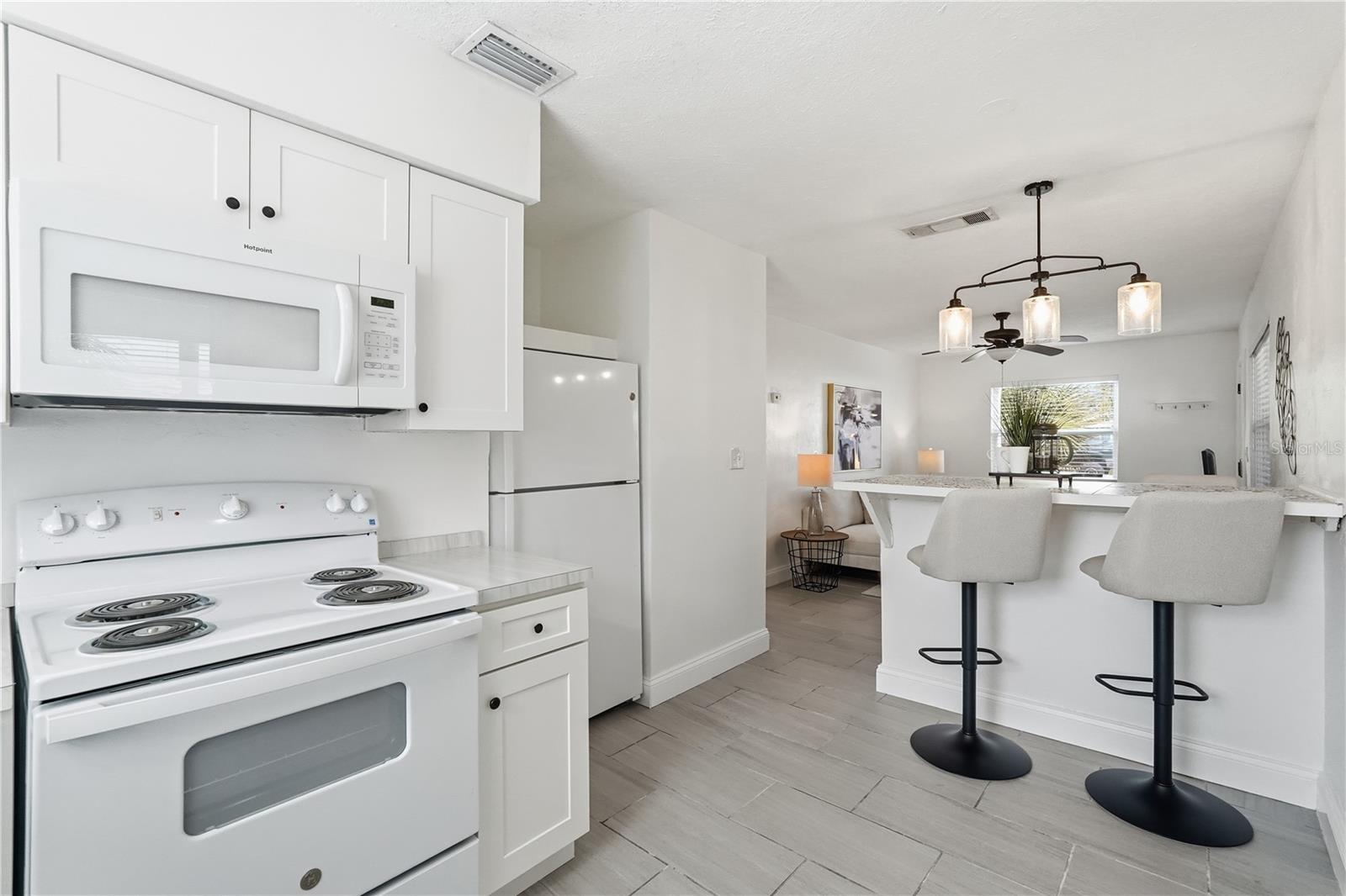 Image 10 of 27 For 546 90th Avenue N