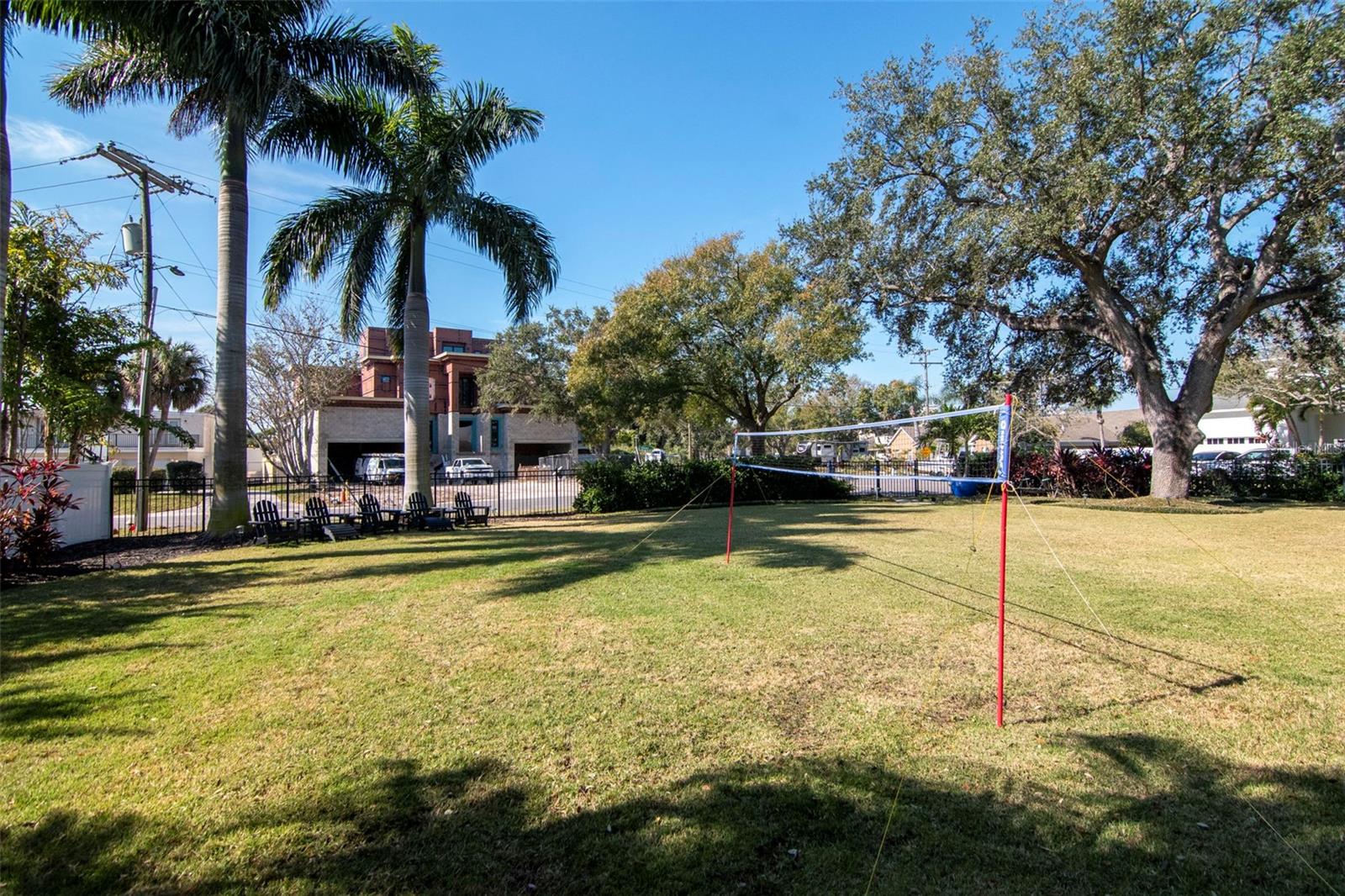 Image 10 of 82 For 2501 Dundee Street