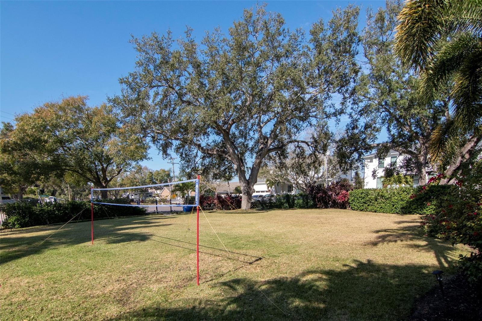 Image 11 of 82 For 2501 Dundee Street