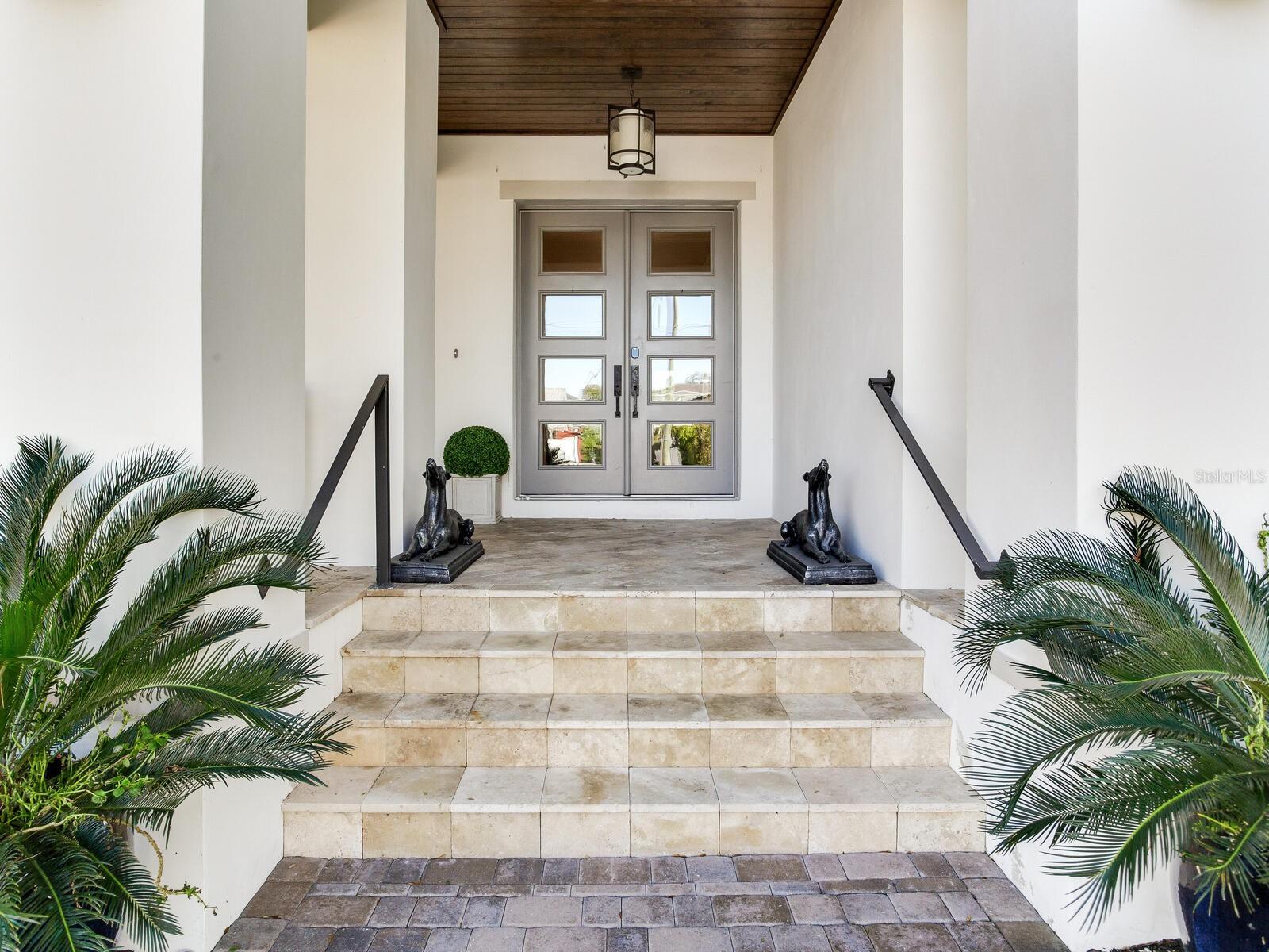 Image 13 of 82 For 2501 Dundee Street