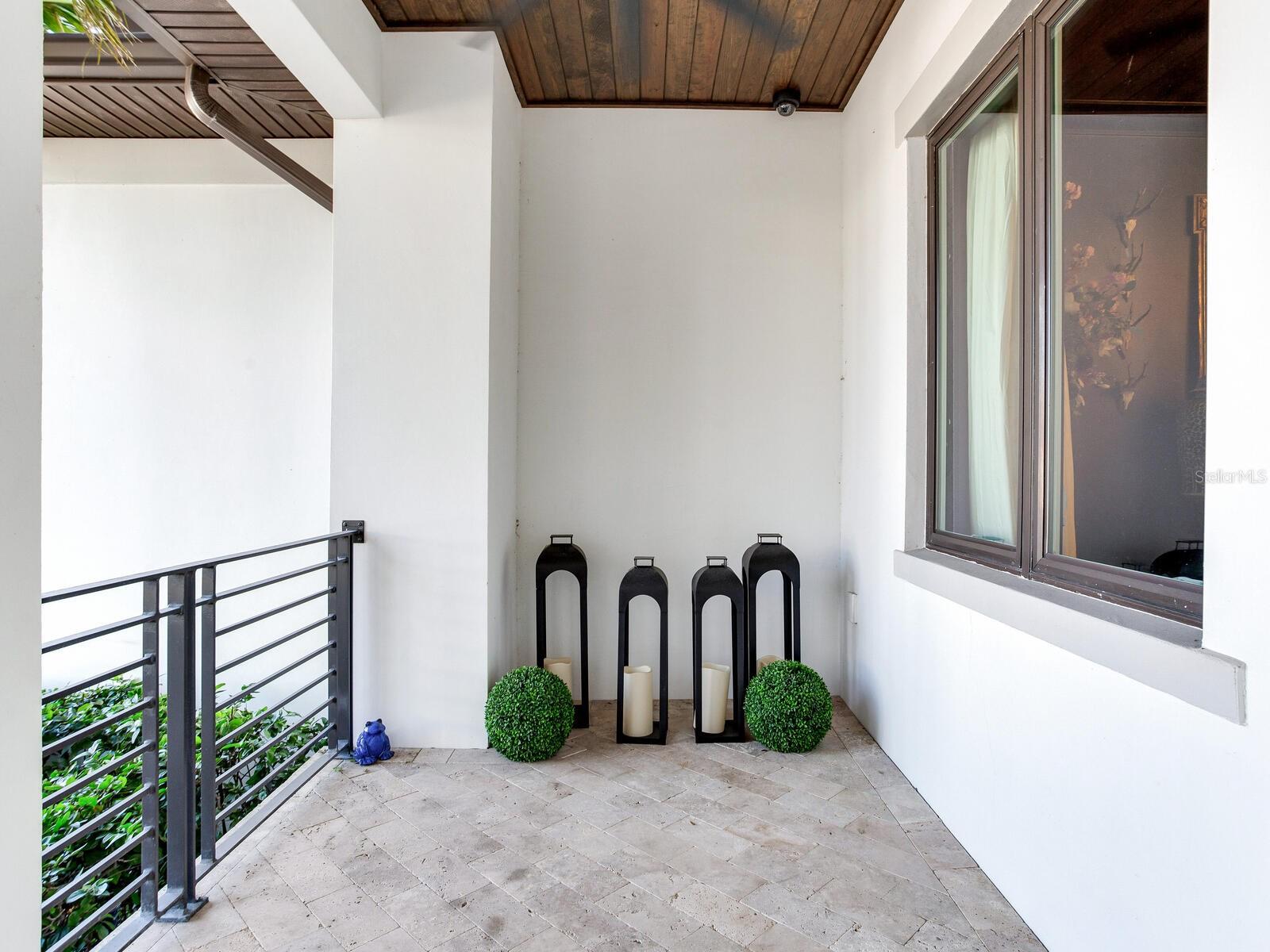 Image 14 of 82 For 2501 Dundee Street