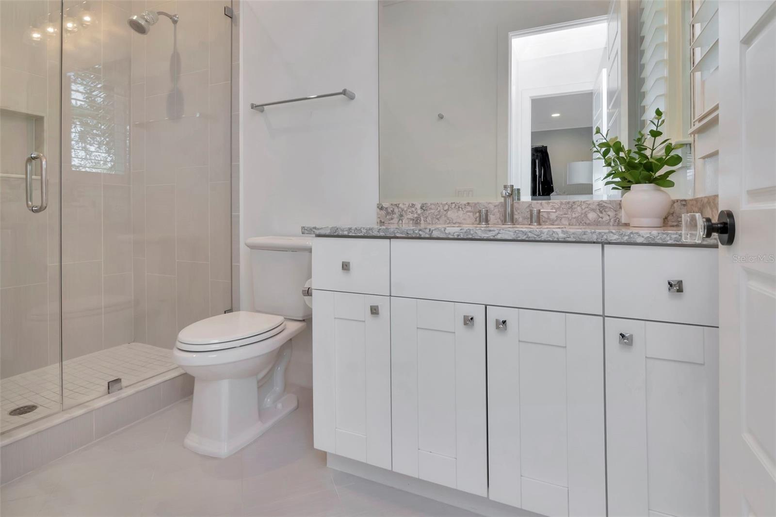 Image 34 of 82 For 2501 Dundee Street