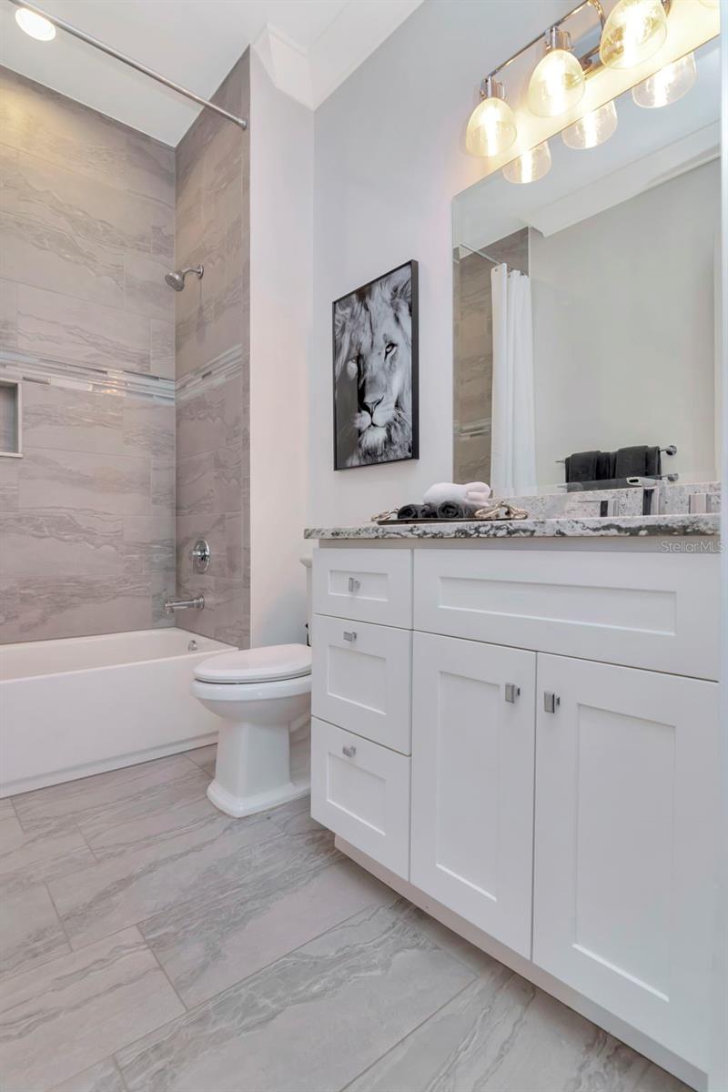 Image 46 of 82 For 2501 Dundee Street