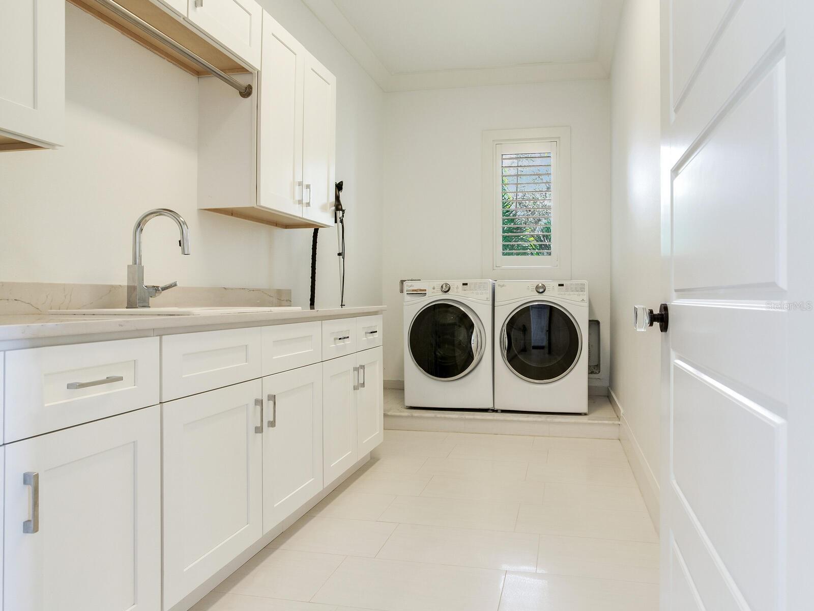 Image 58 of 82 For 2501 Dundee Street