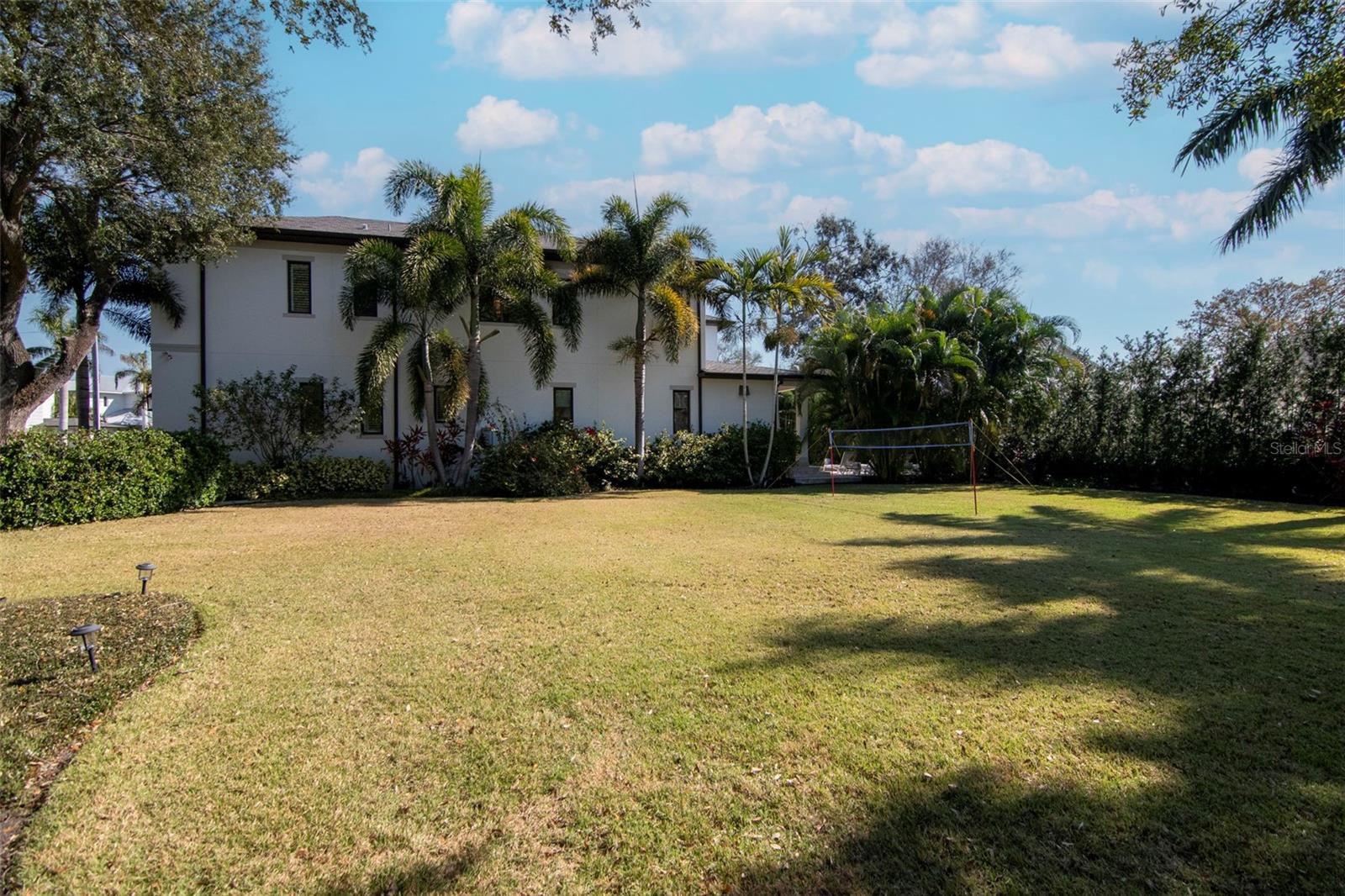 Image 9 of 82 For 2501 Dundee Street