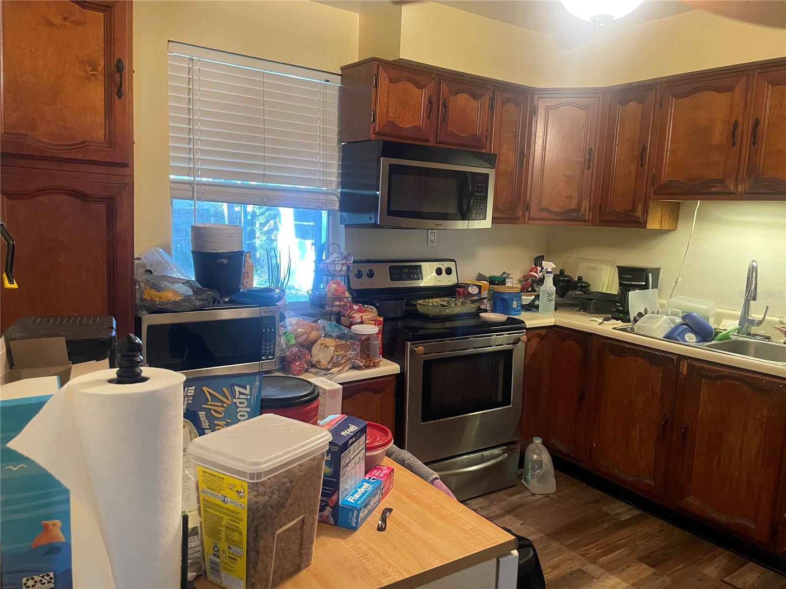 Image 5 of 17 For 7242 Lynnwood Avenue N