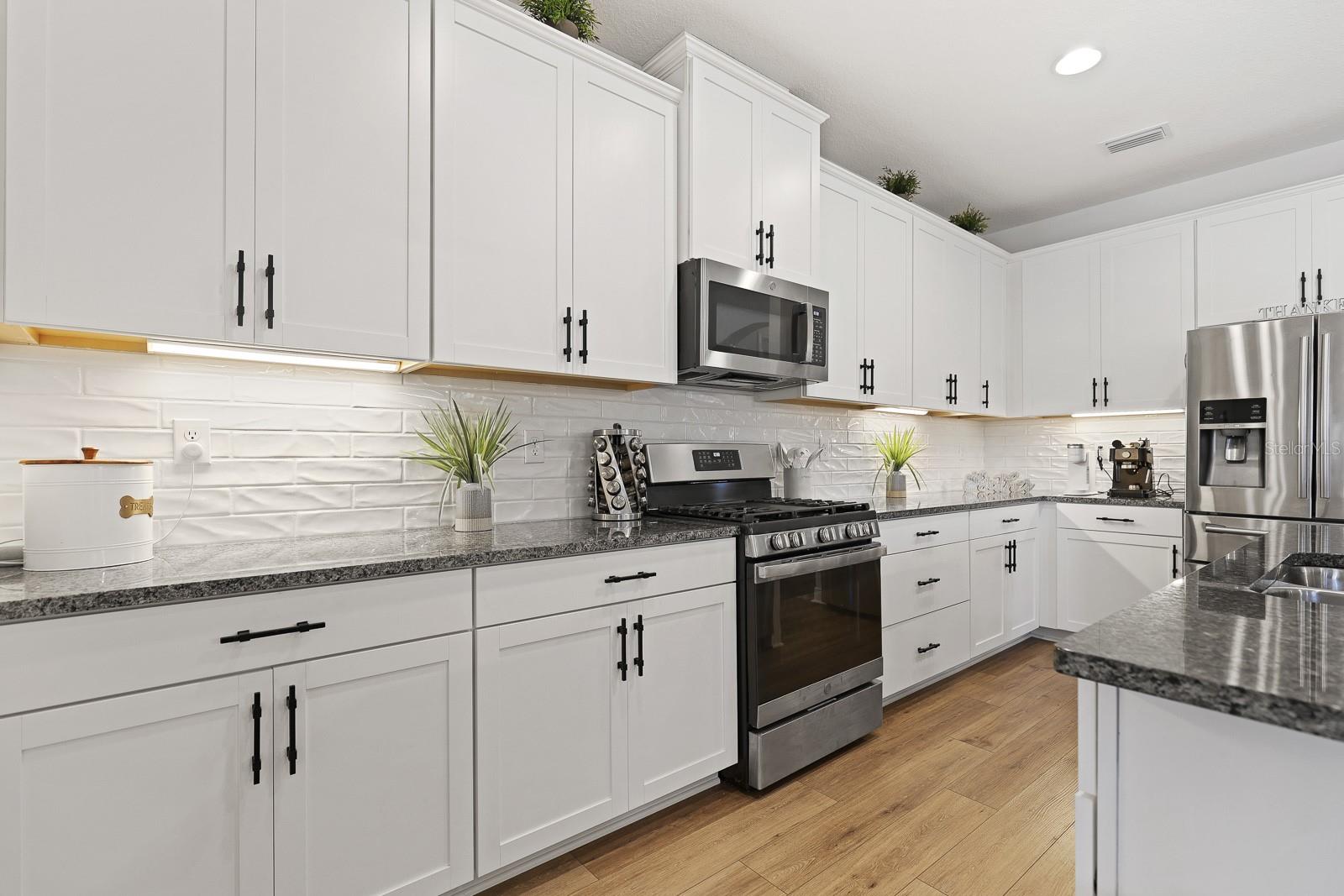 Image 11 of 27 For 12643 Shetland Walk Drive