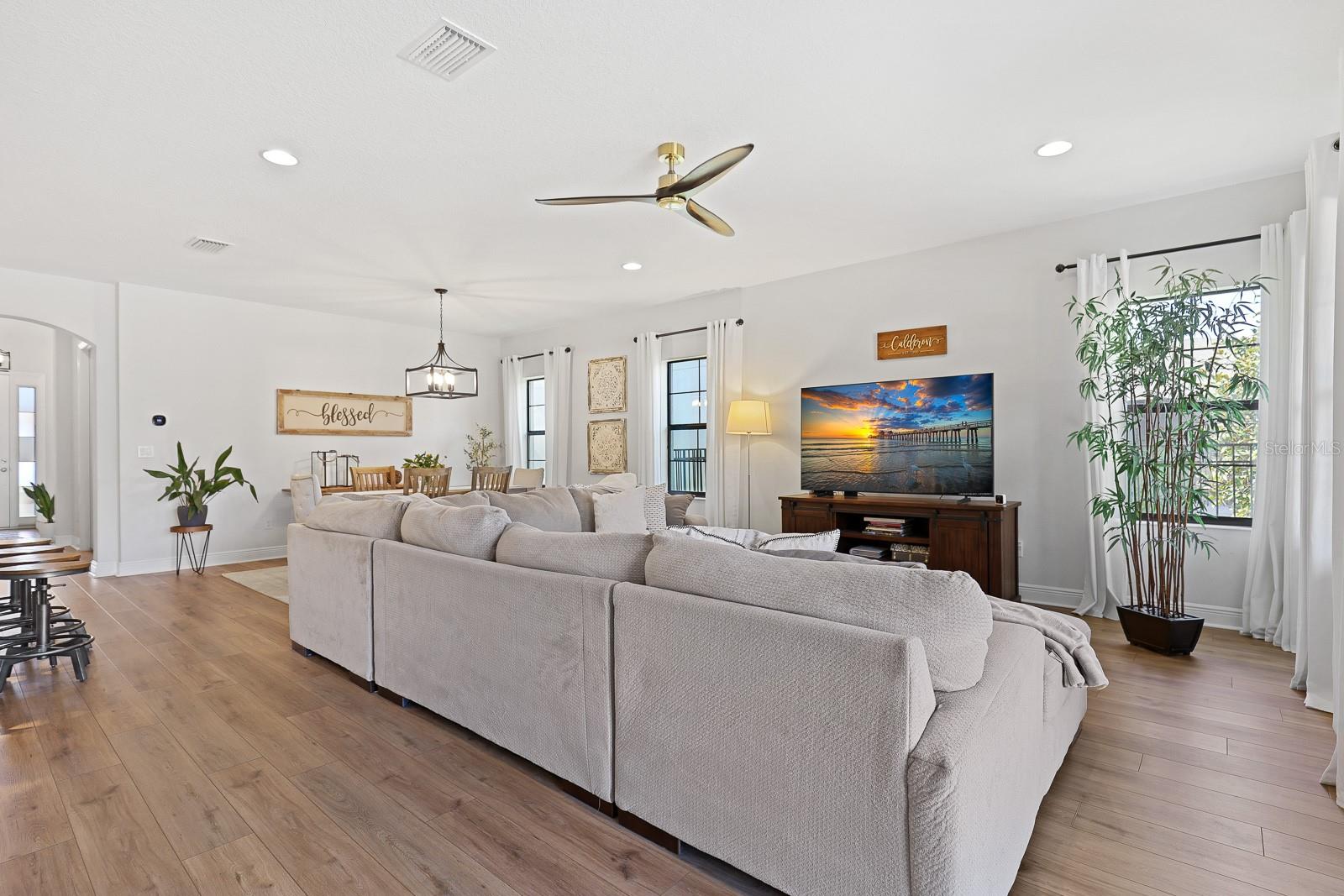 Image 5 of 27 For 12643 Shetland Walk Drive