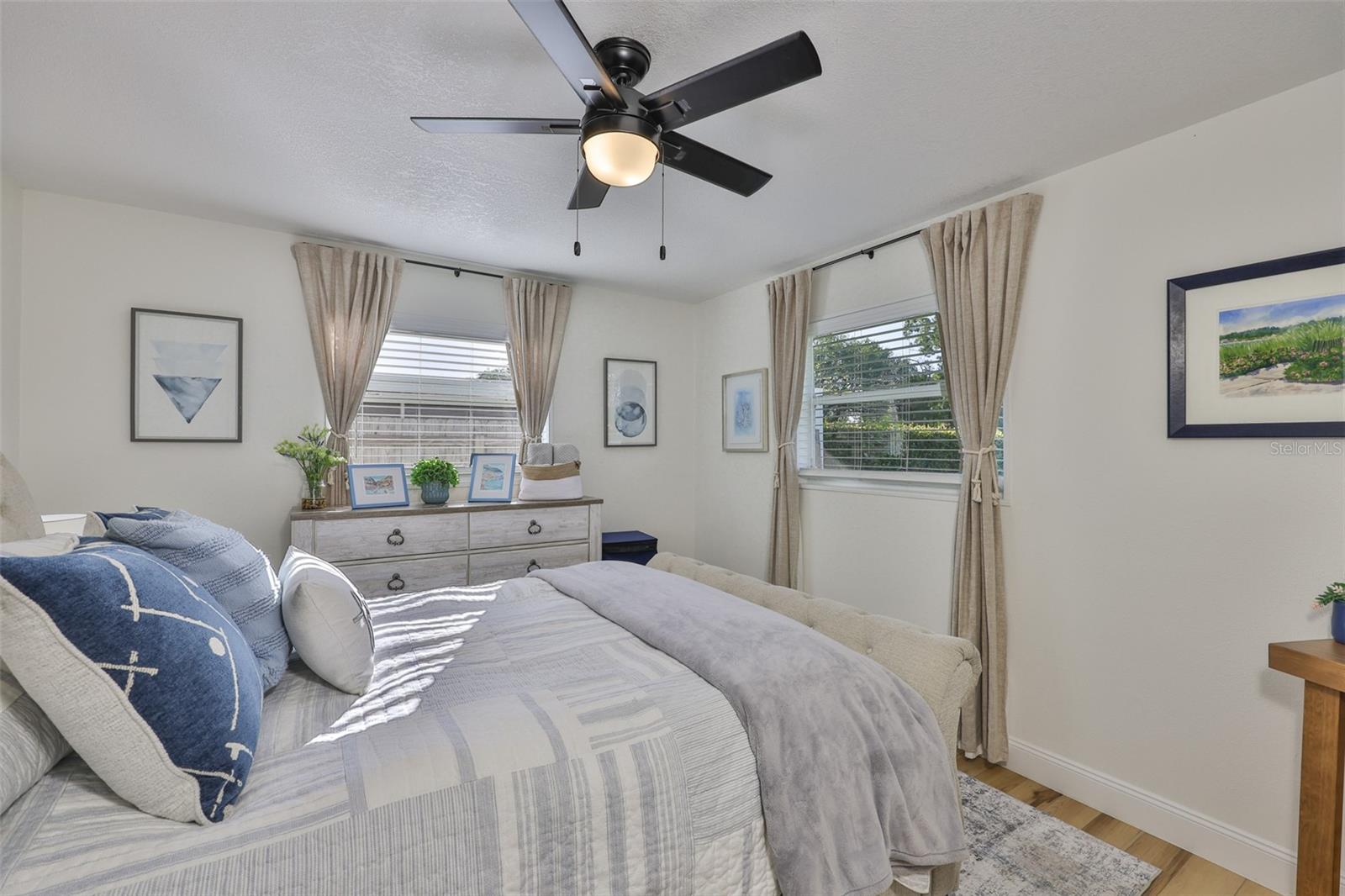 Image 23 of 38 For 4703 Wallace Avenue