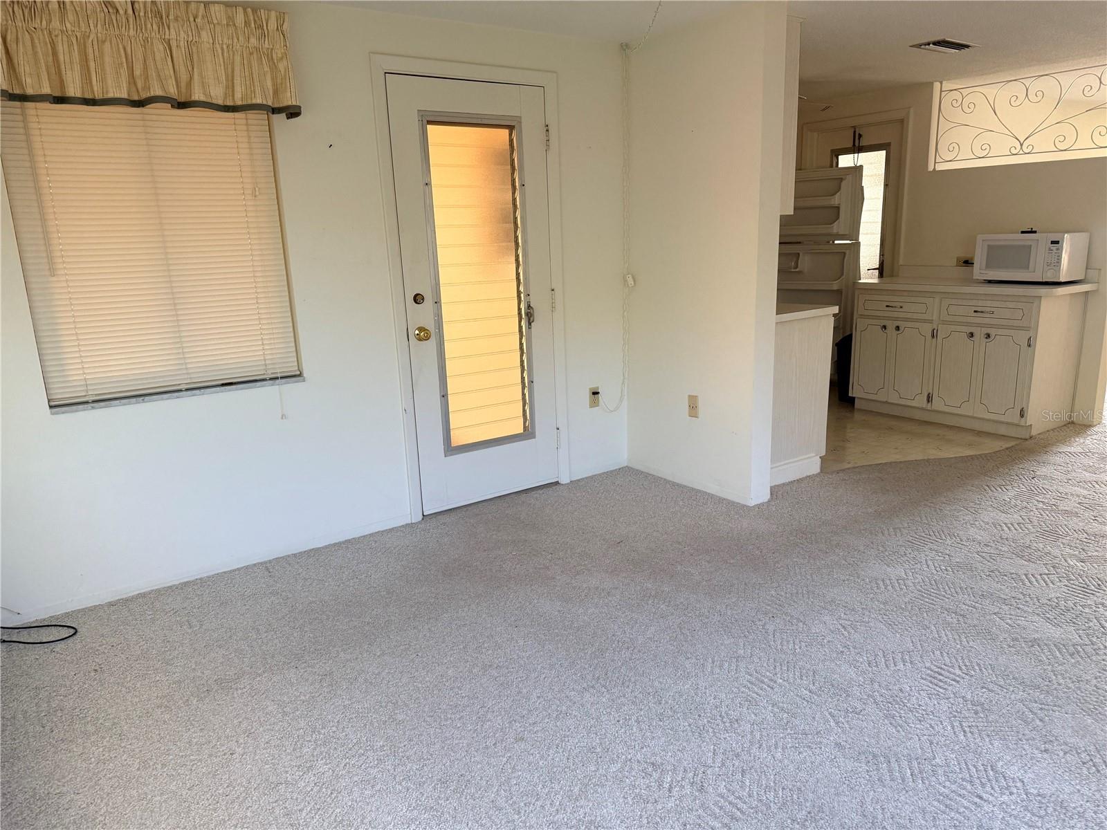 Image 8 of 15 For 10502 Laburnum Drive