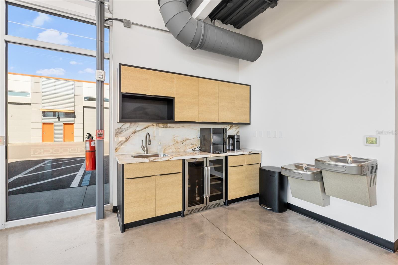 Image 7 of 21 For 1111 34th Street 102