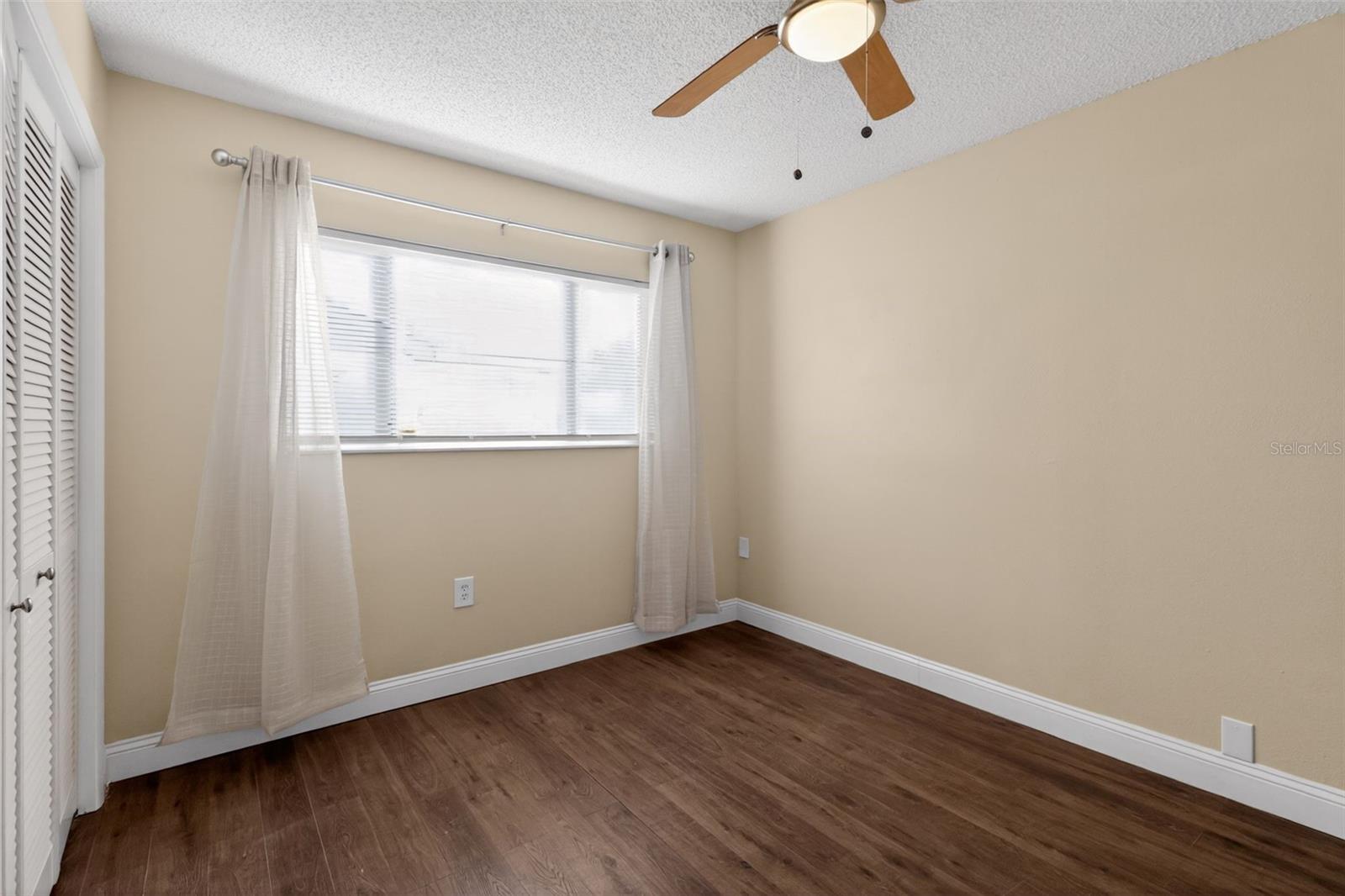 Image 18 of 28 For 4250 Pinefield Avenue