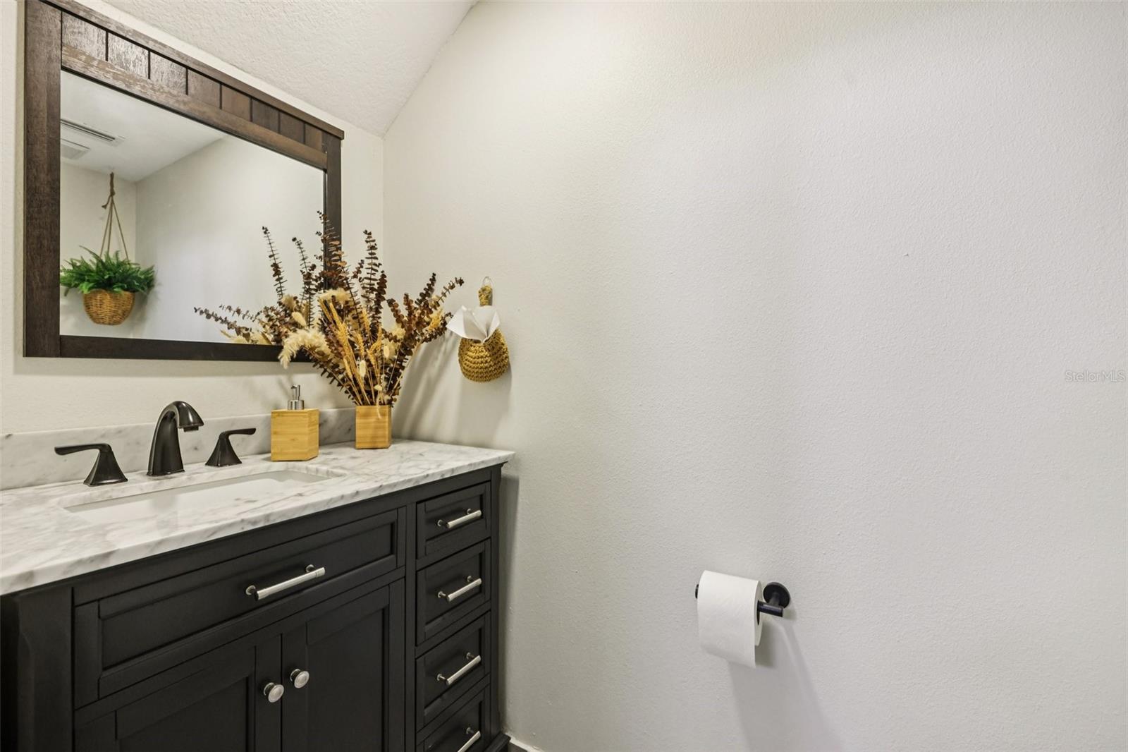 Image 13 of 42 For 14206 Squirrel Run