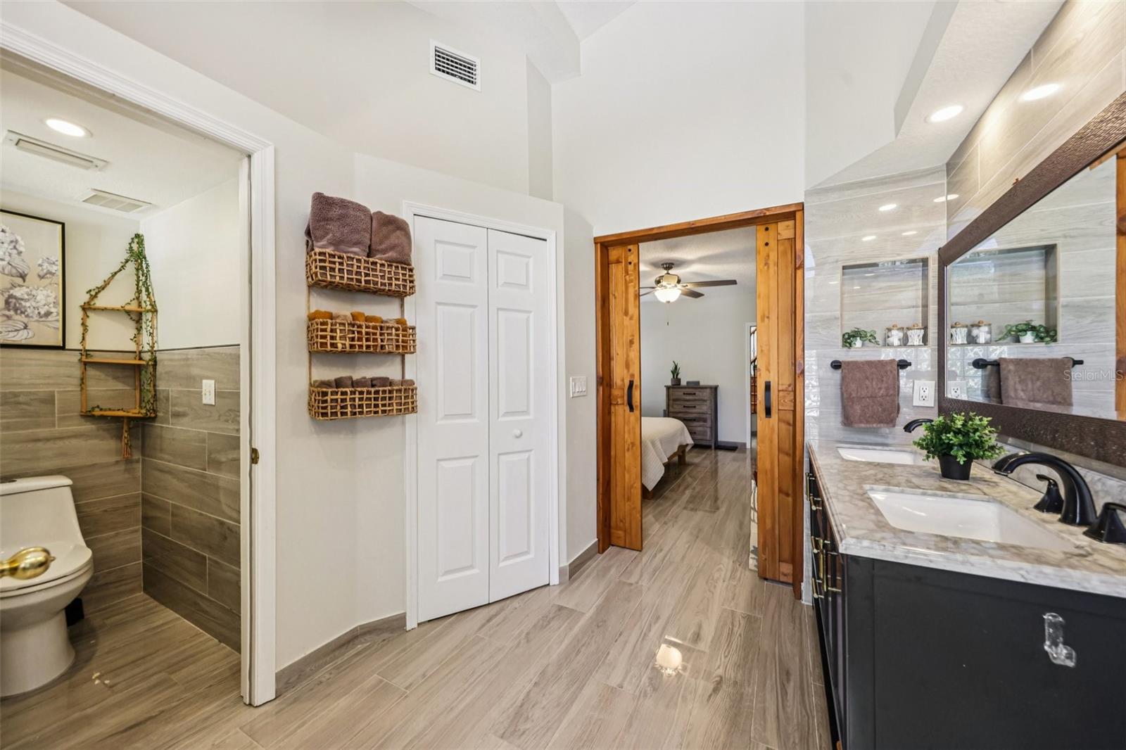 Image 16 of 42 For 14206 Squirrel Run